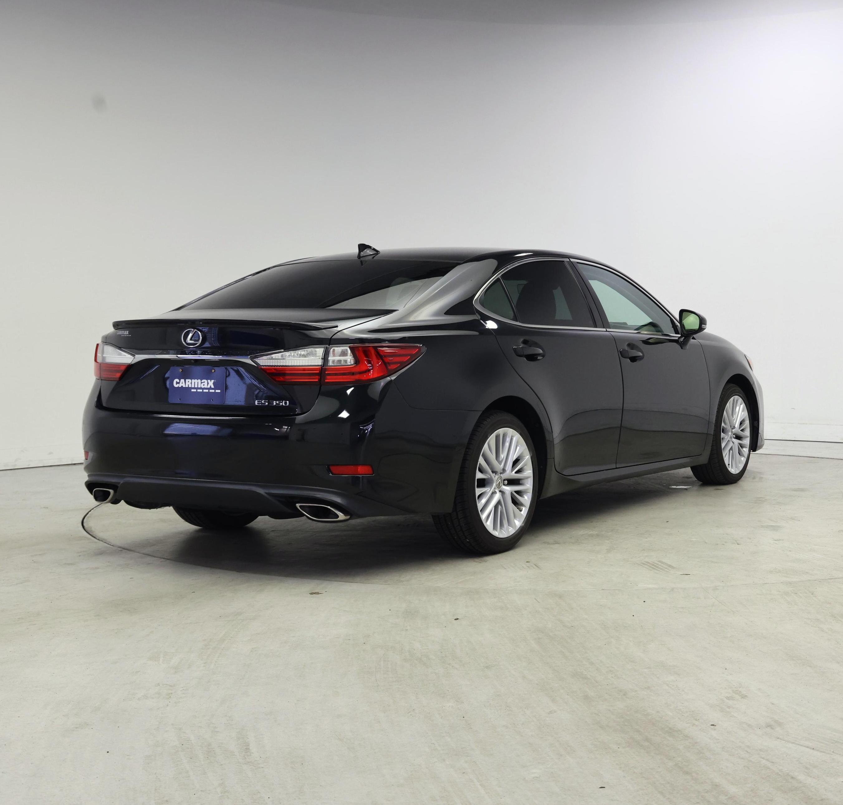 Thumbnail: 2018 Lexus ES - 8