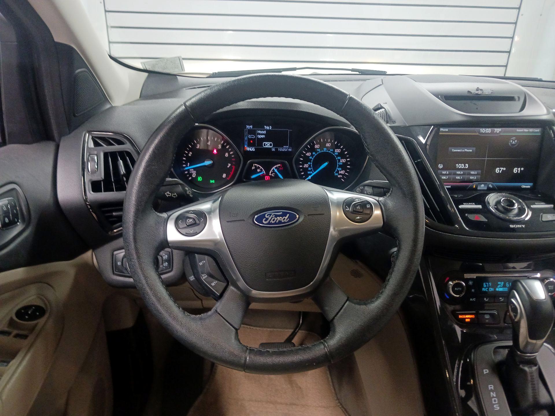 Thumbnail: 2015 Ford Escape - 10