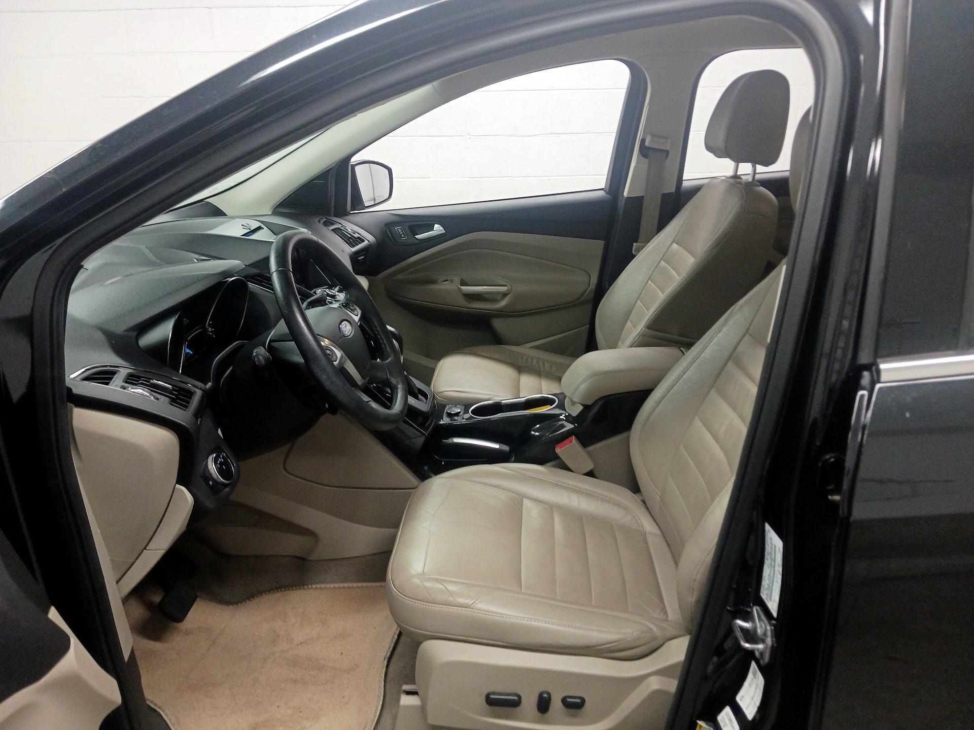 Thumbnail: 2015 Ford Escape - 11