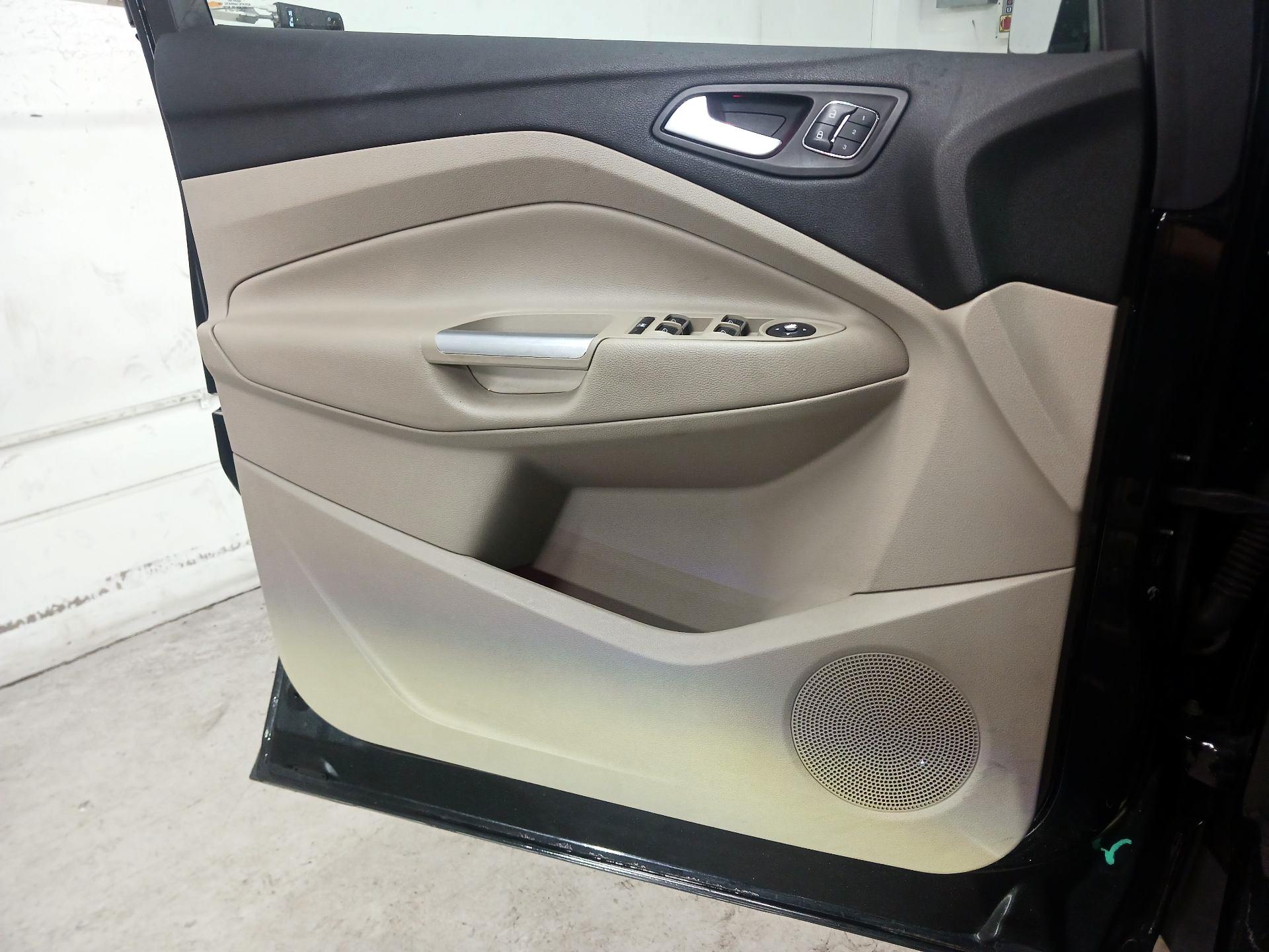 Thumbnail: 2015 Ford Escape - 12