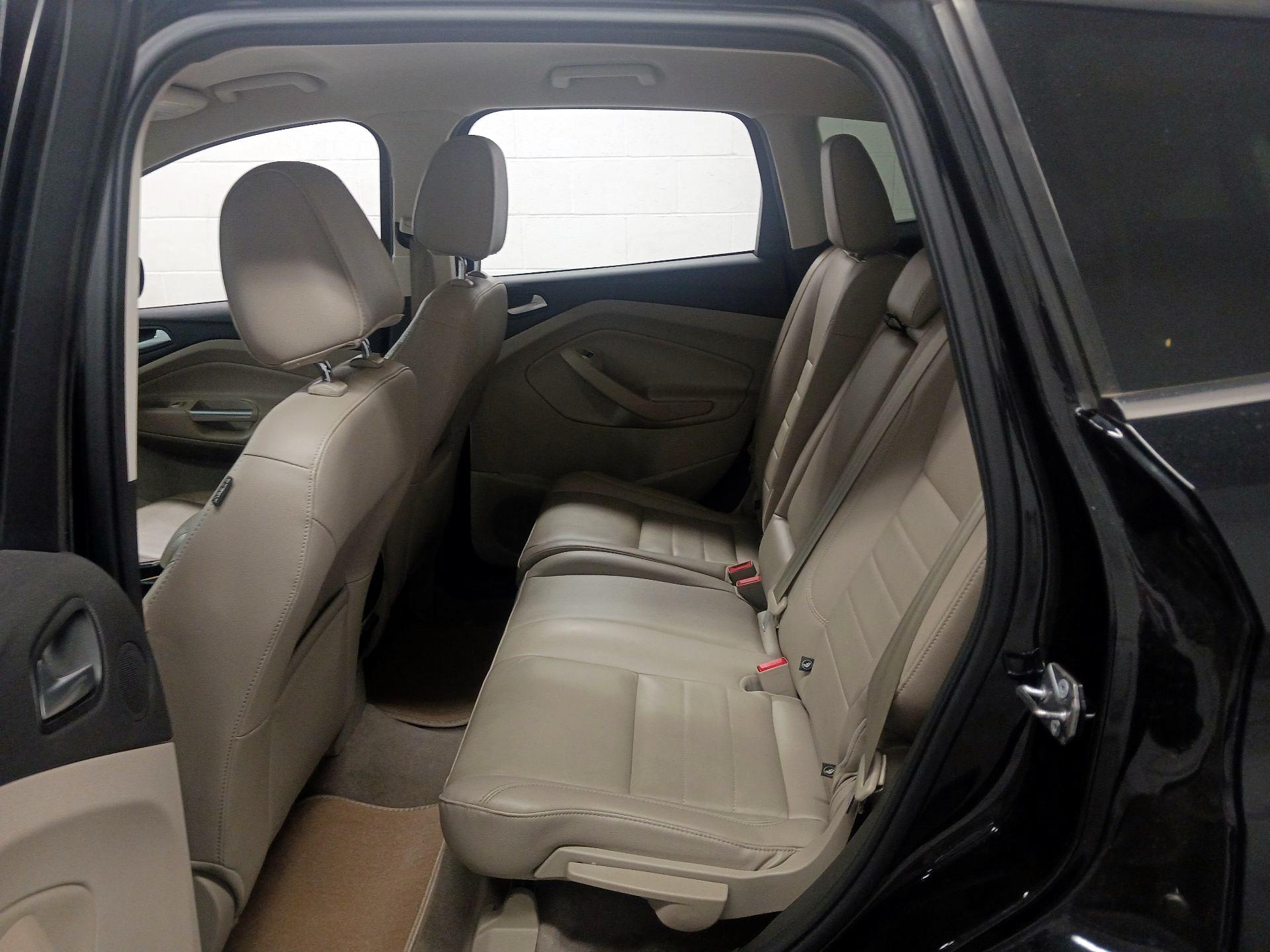 Thumbnail: 2015 Ford Escape - 16