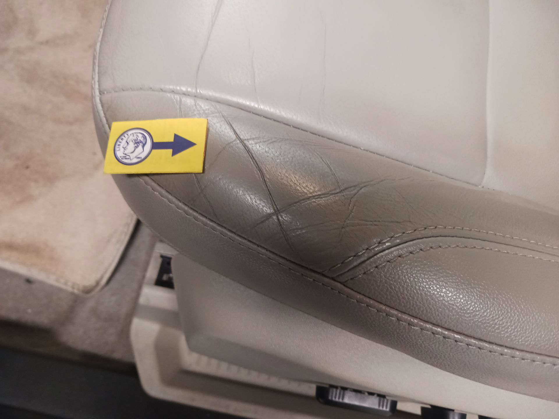 Thumbnail: 2015 Ford Escape - 20