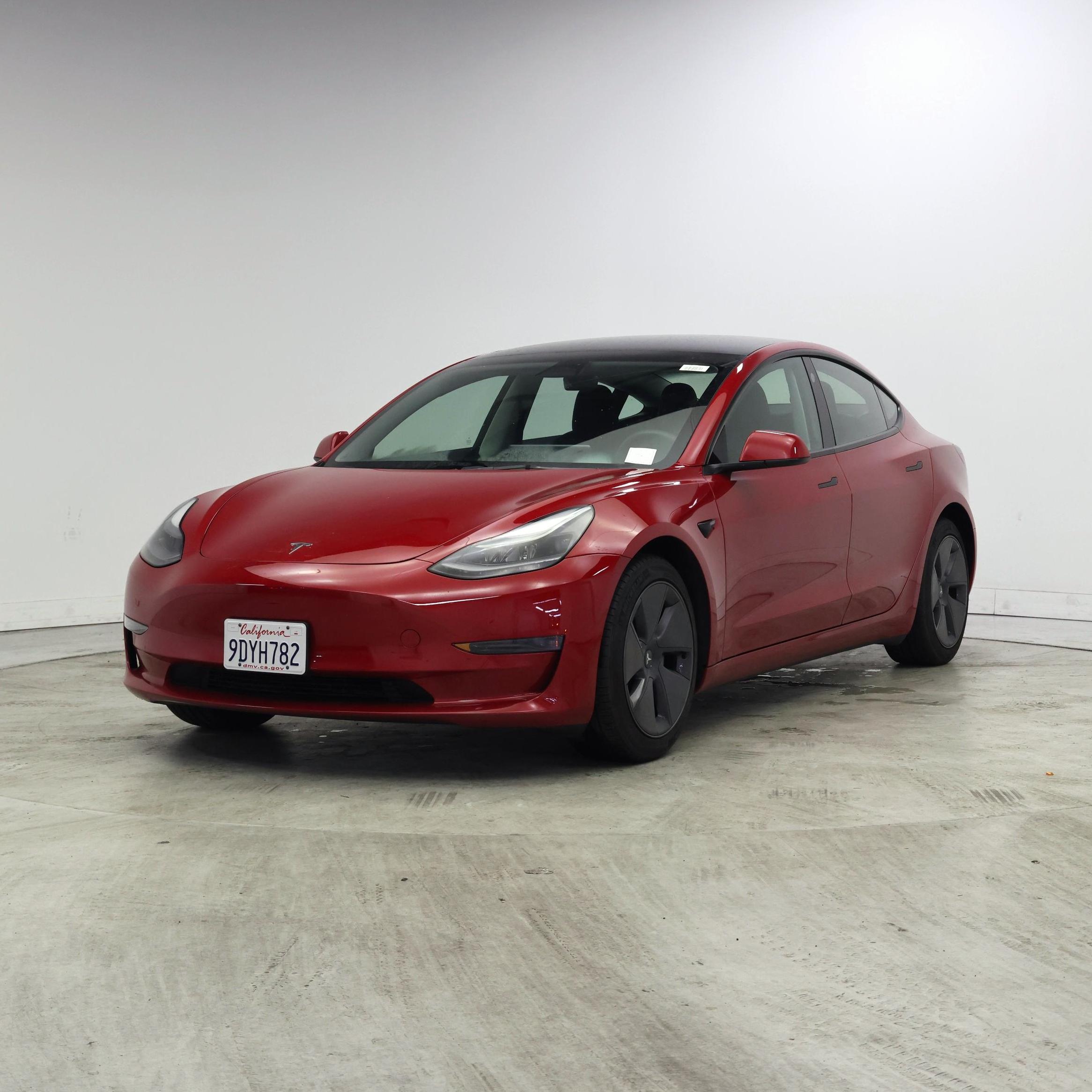 Thumbnail: 2023 Tesla Model 3 - 4