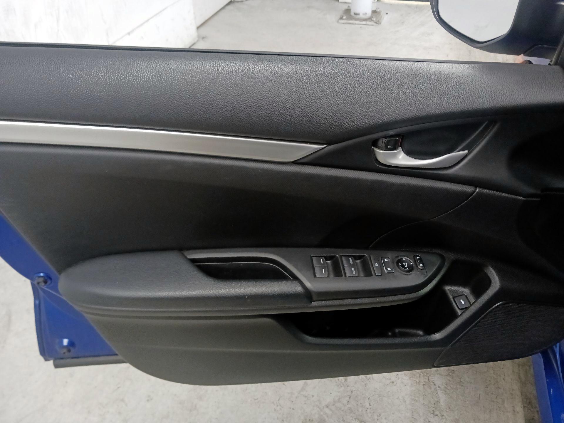 Thumbnail: 2019 Honda Civic - 12