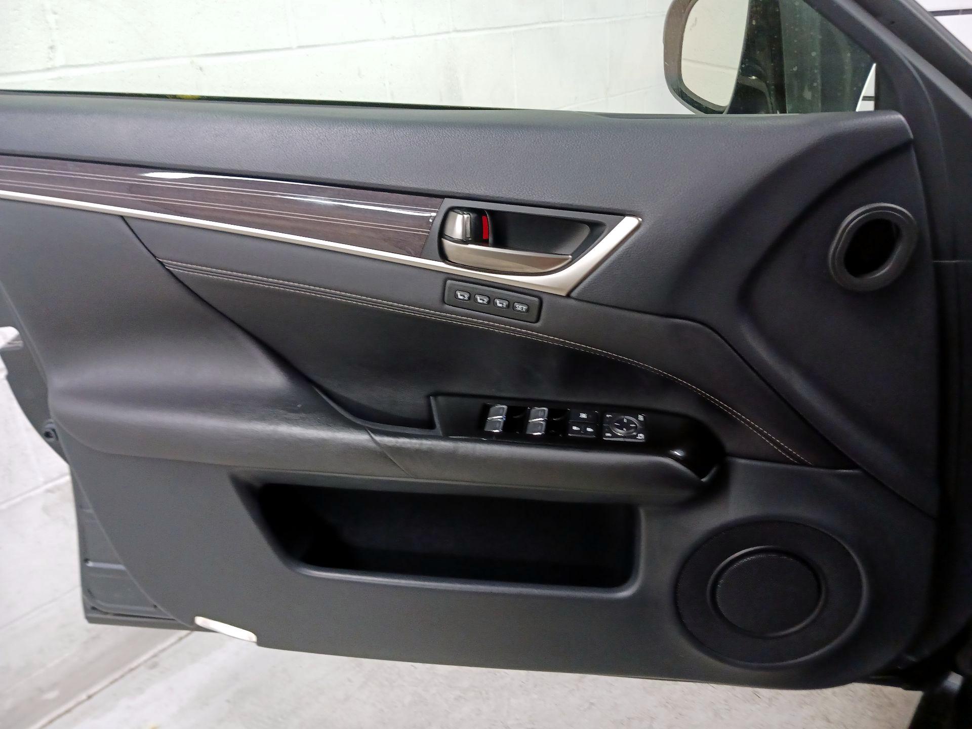 Thumbnail: 2017 Lexus GS - 12