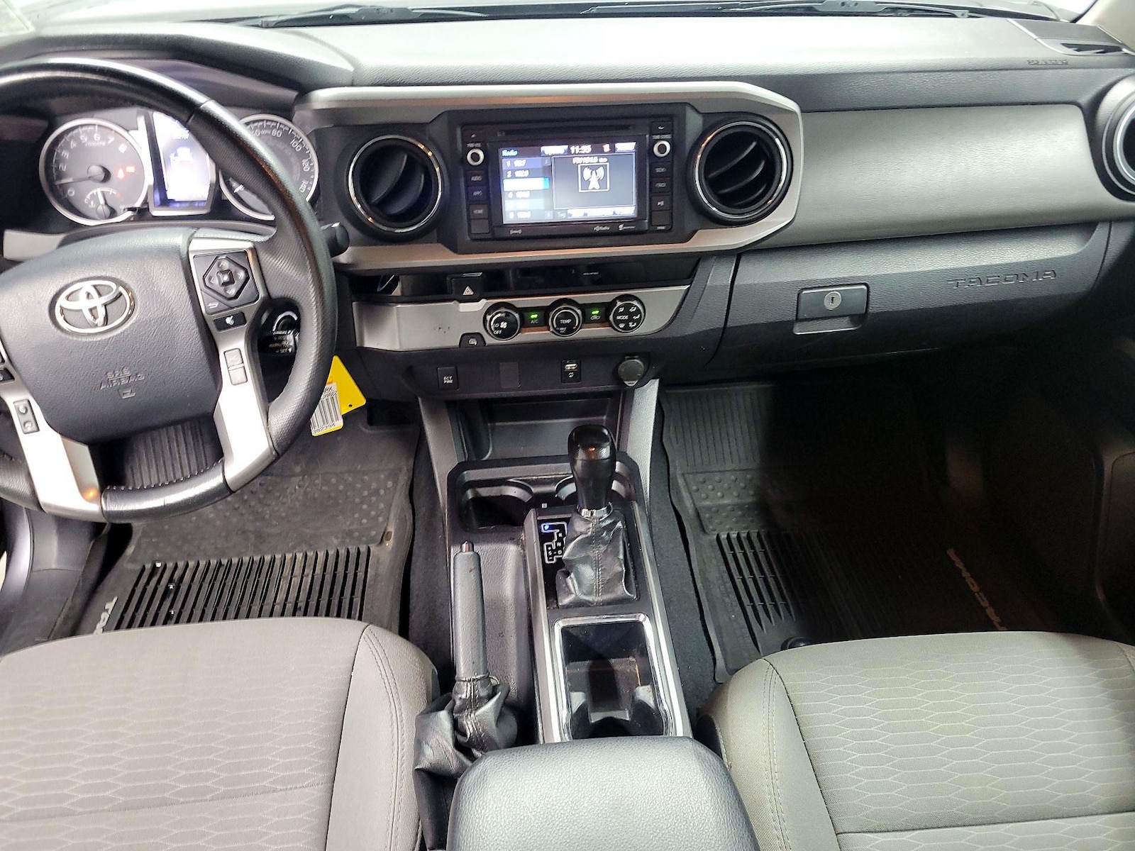 2018 Toyota Tacoma SR5 - Photo 10