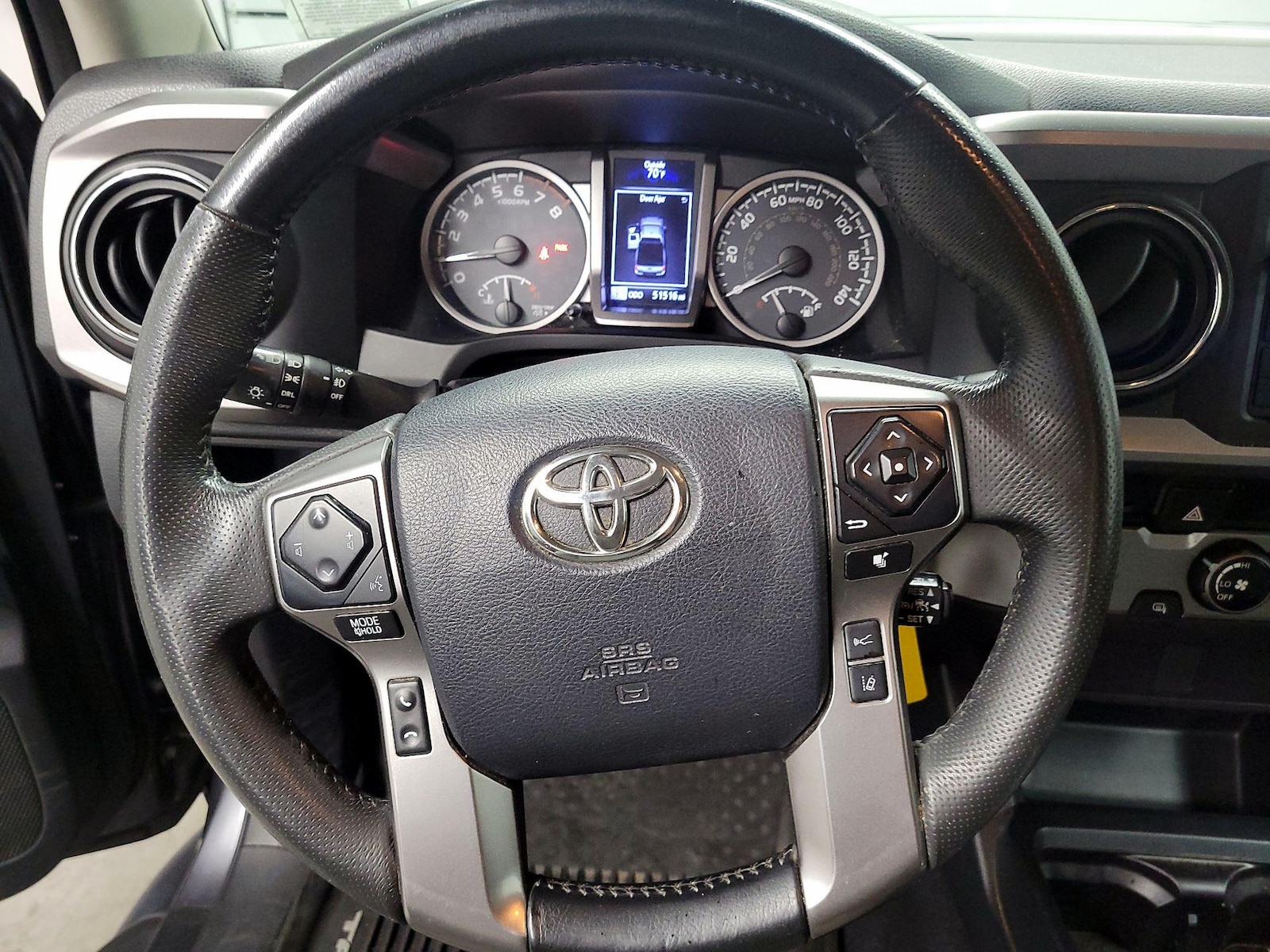 2018 Toyota Tacoma SR5 - Photo 11