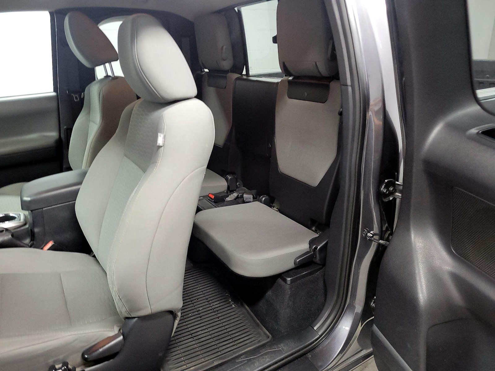 2018 Toyota Tacoma SR5 - Photo 20