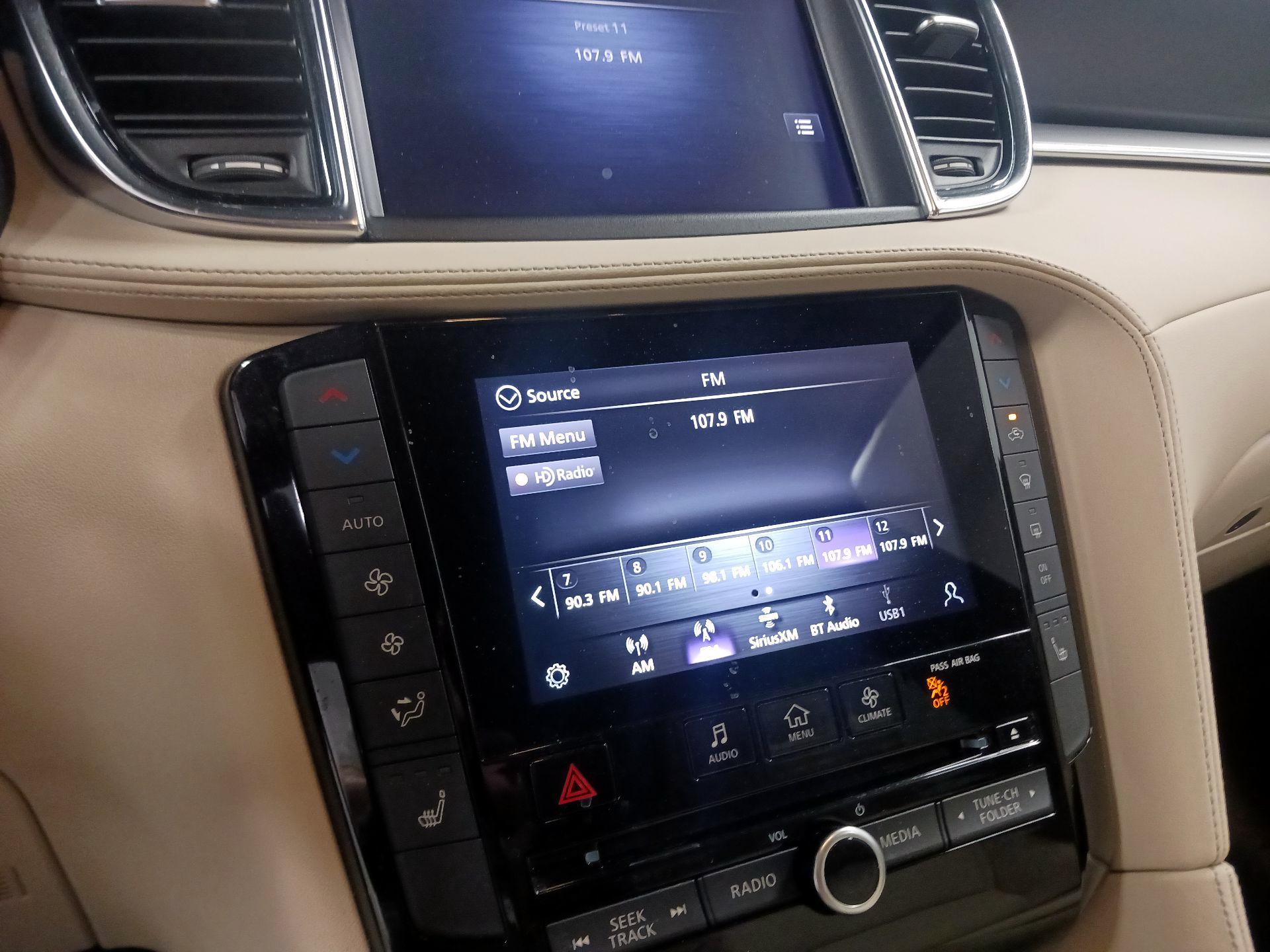 Thumbnail: 2021 INFINITI QX50 - 15