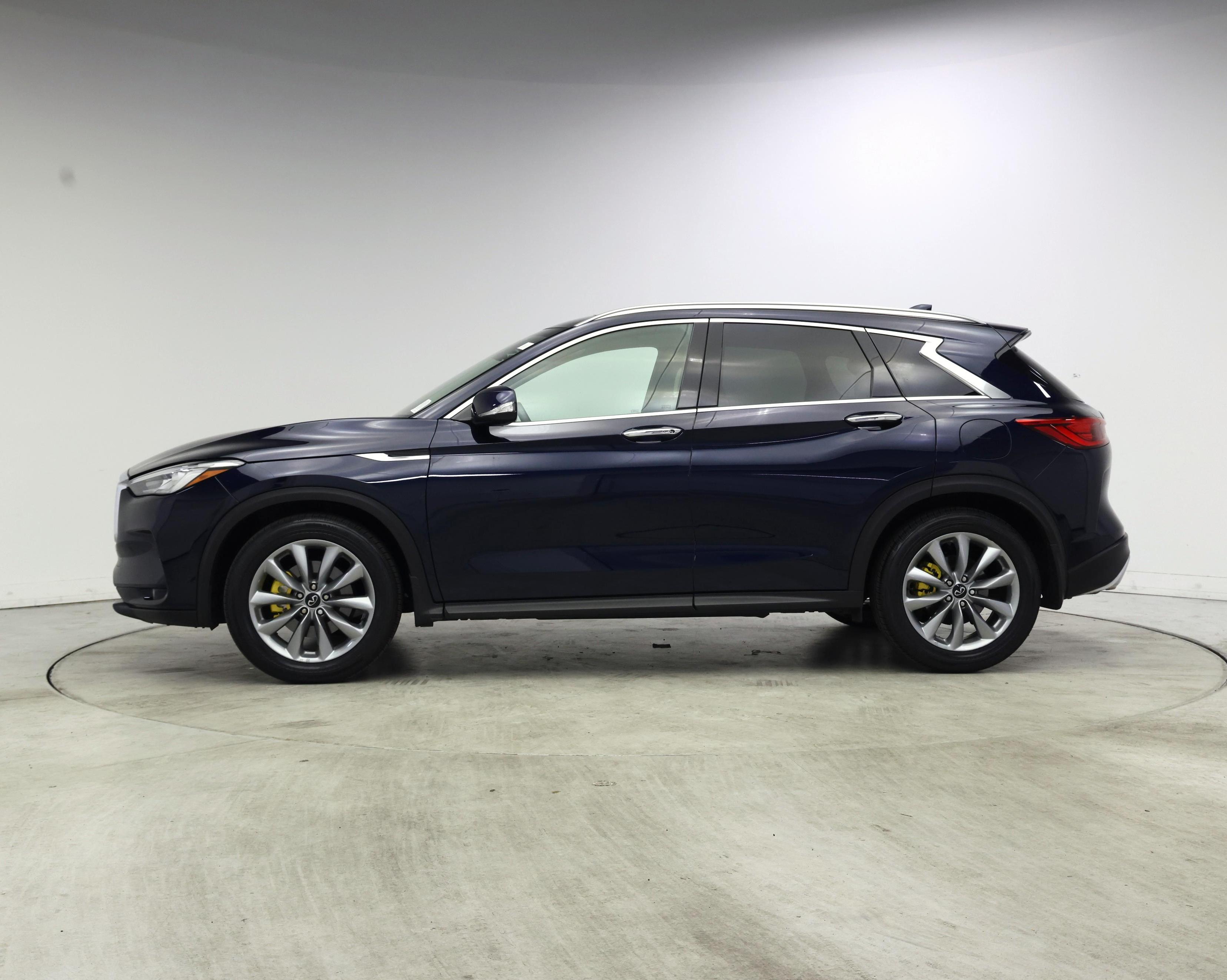 Thumbnail: 2021 INFINITI QX50 - 3