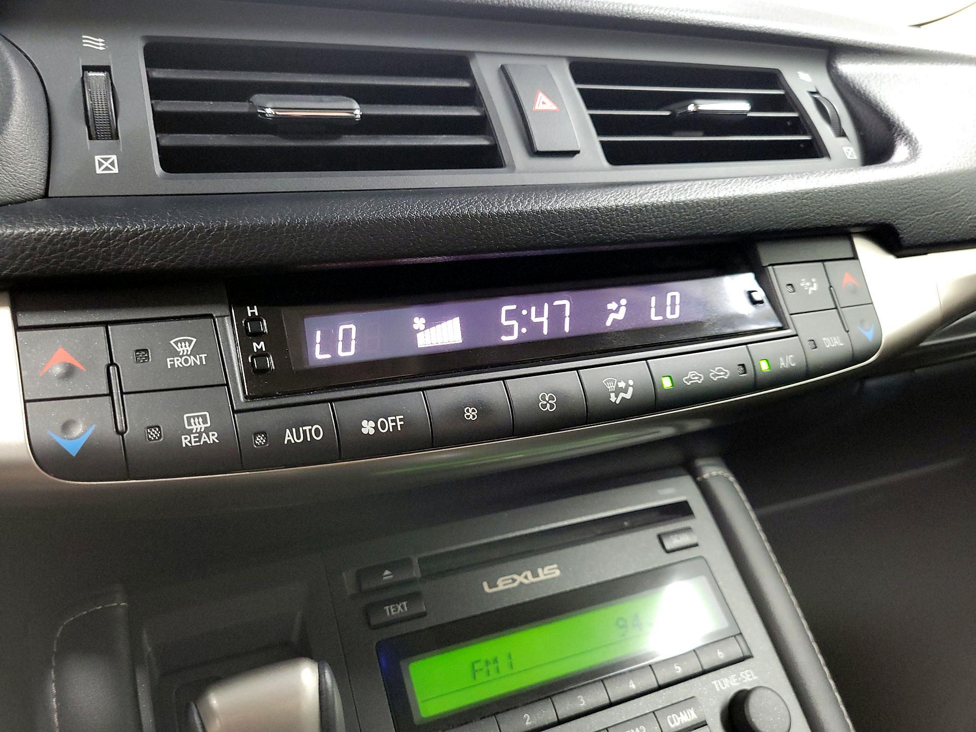 Thumbnail: 2015 Lexus CT - 14