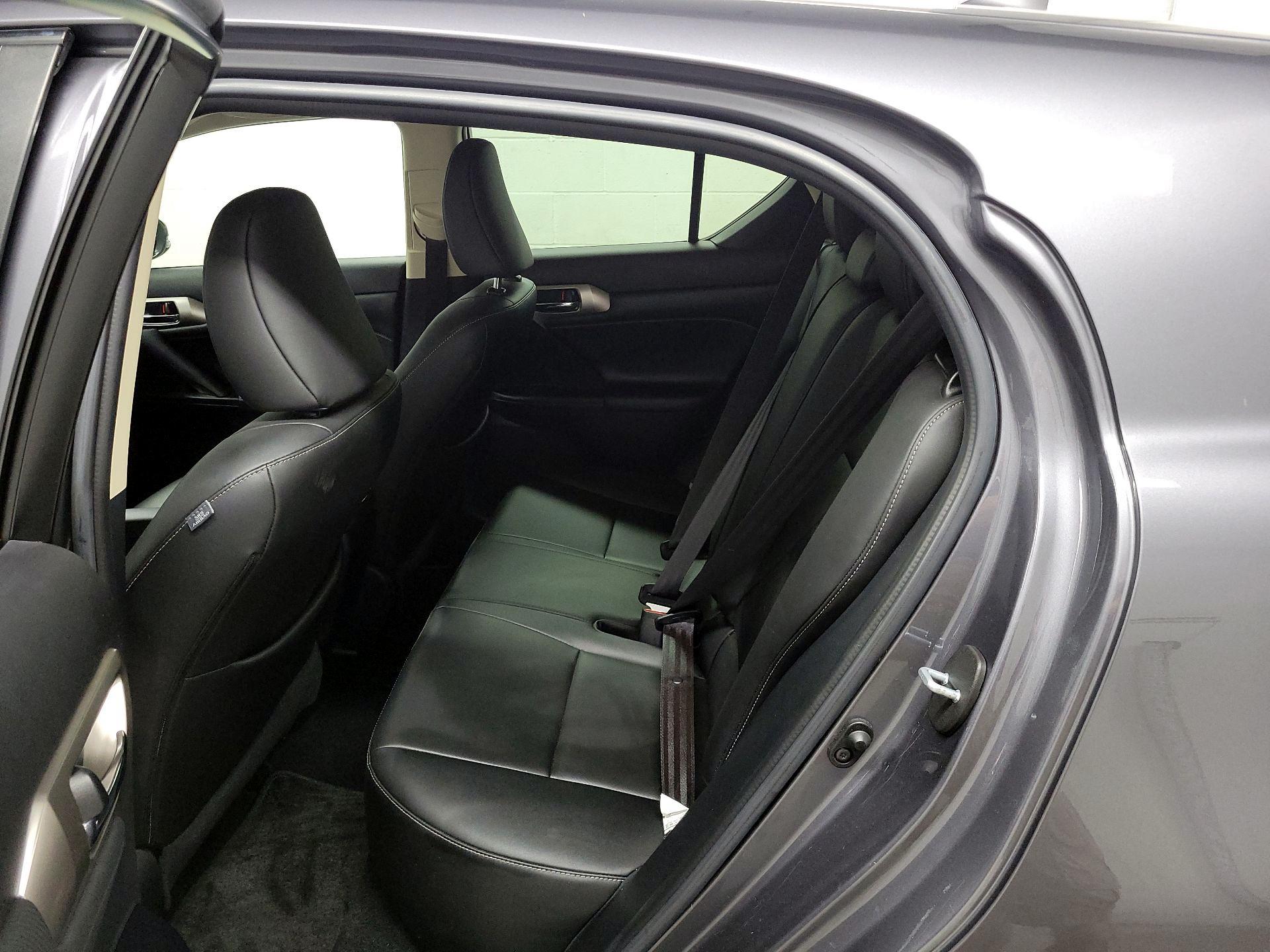 Thumbnail: 2015 Lexus CT - 16