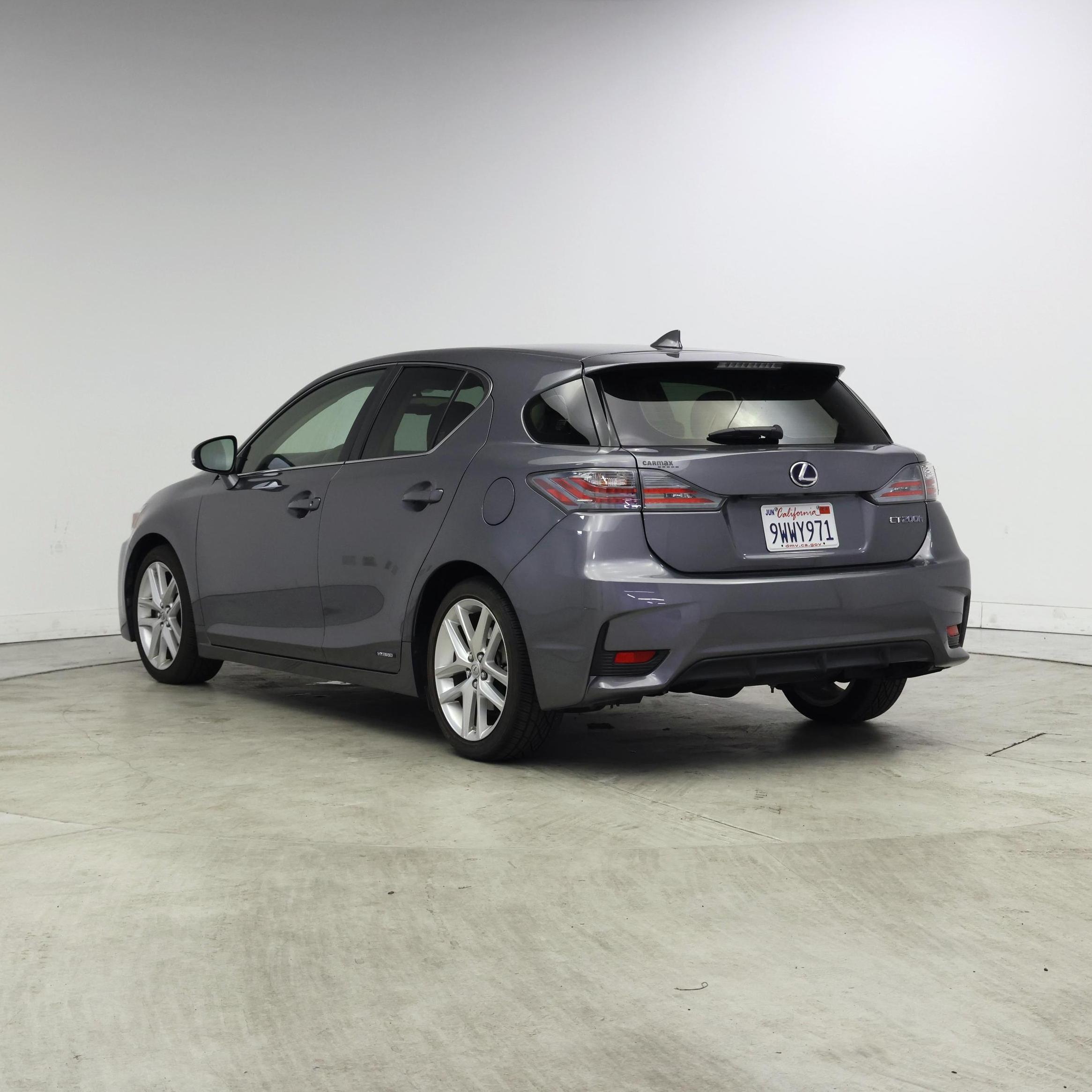 Thumbnail: 2015 Lexus CT - 2