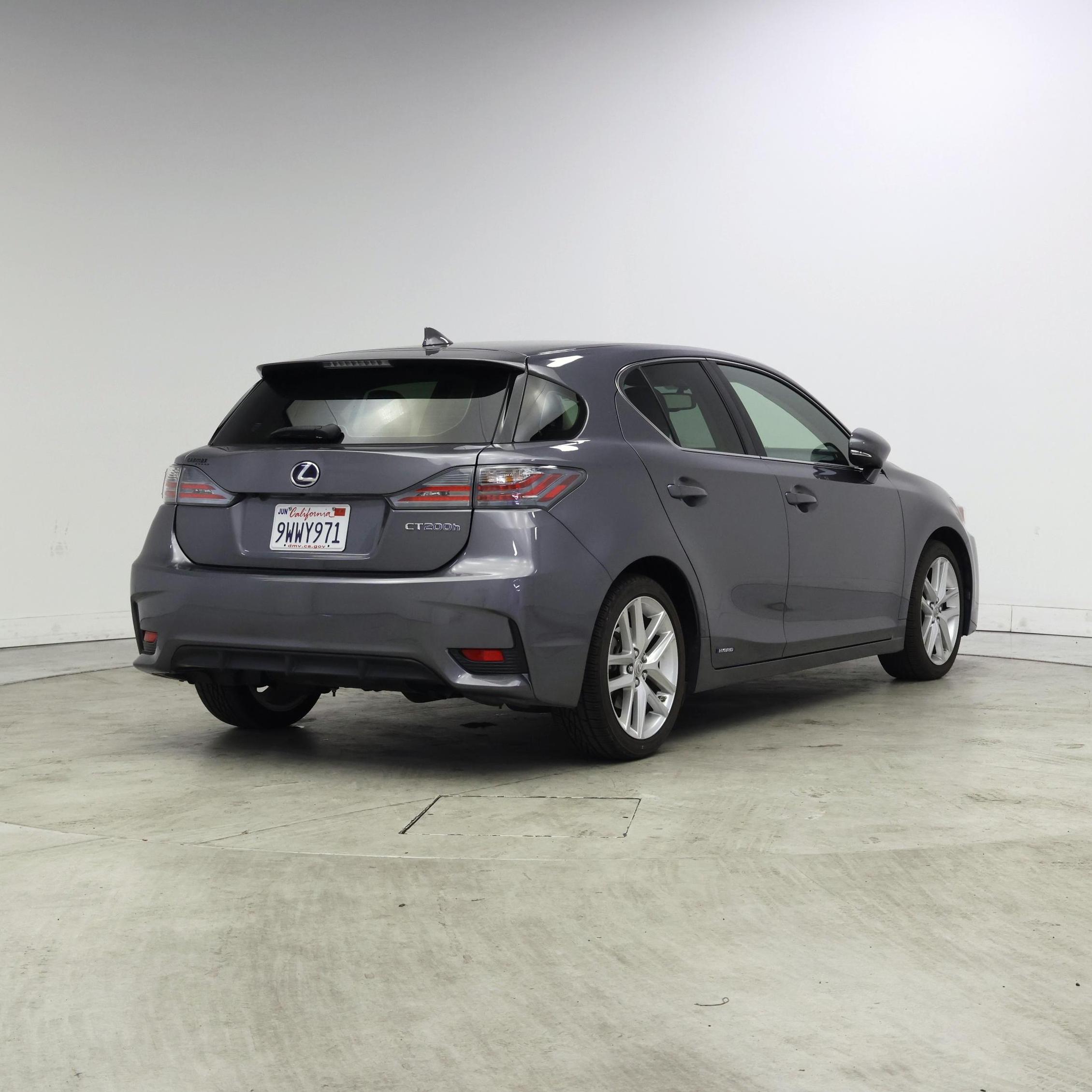 Thumbnail: 2015 Lexus CT - 8