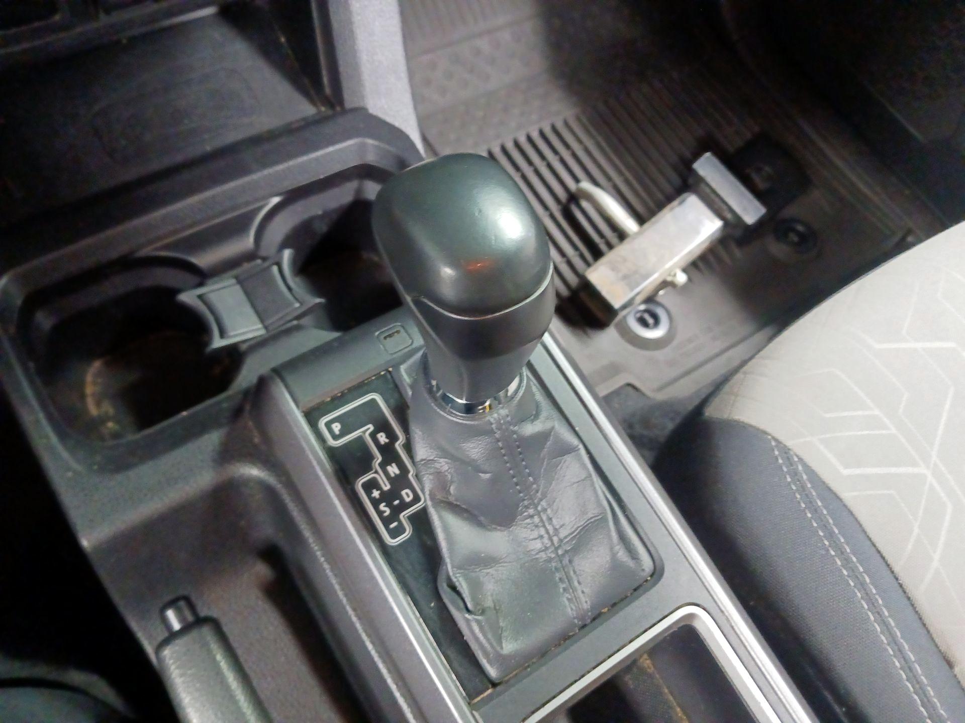 Thumbnail: 2023 Toyota Tacoma - 15