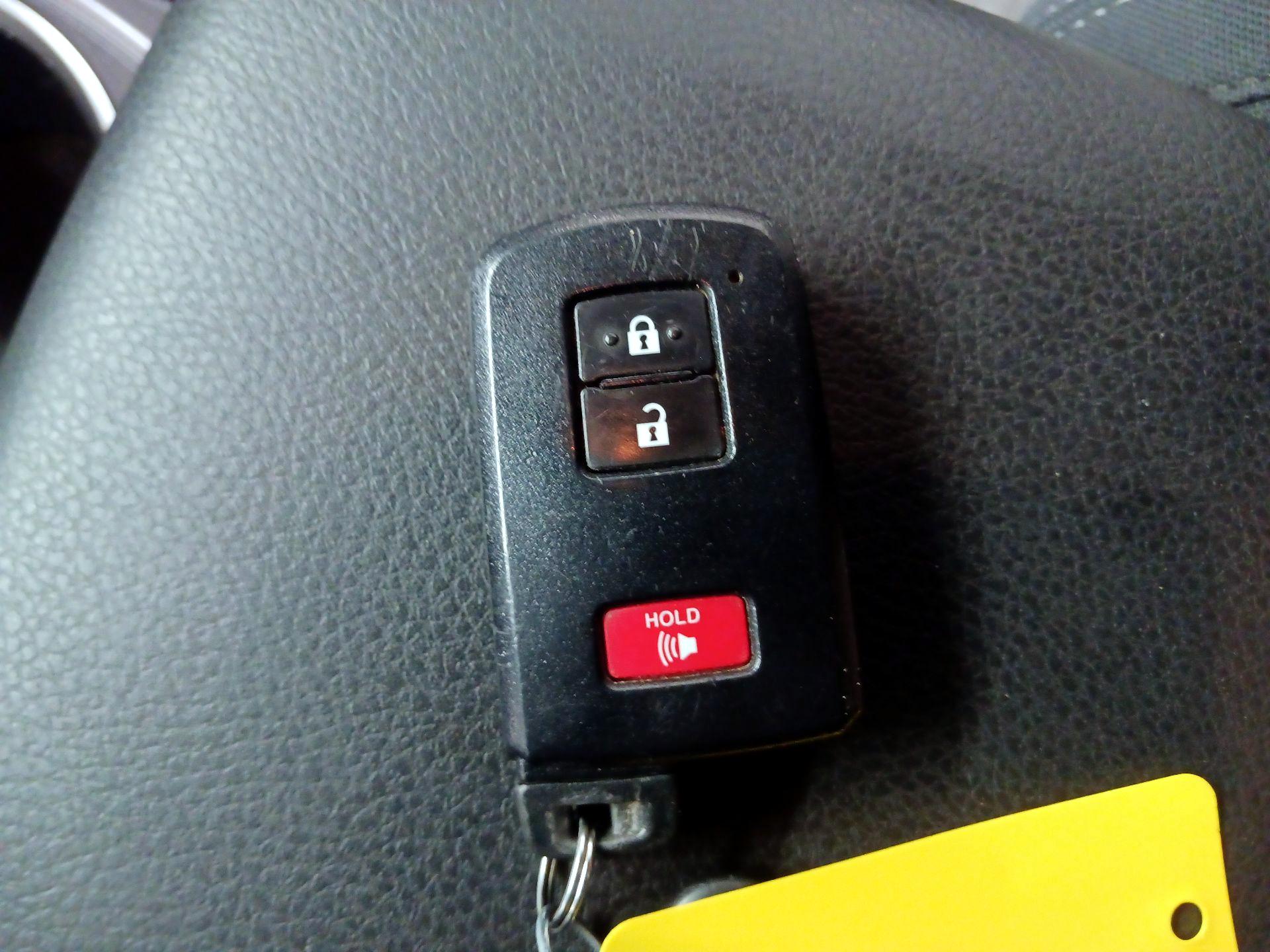 Thumbnail: 2023 Toyota Tacoma - 19