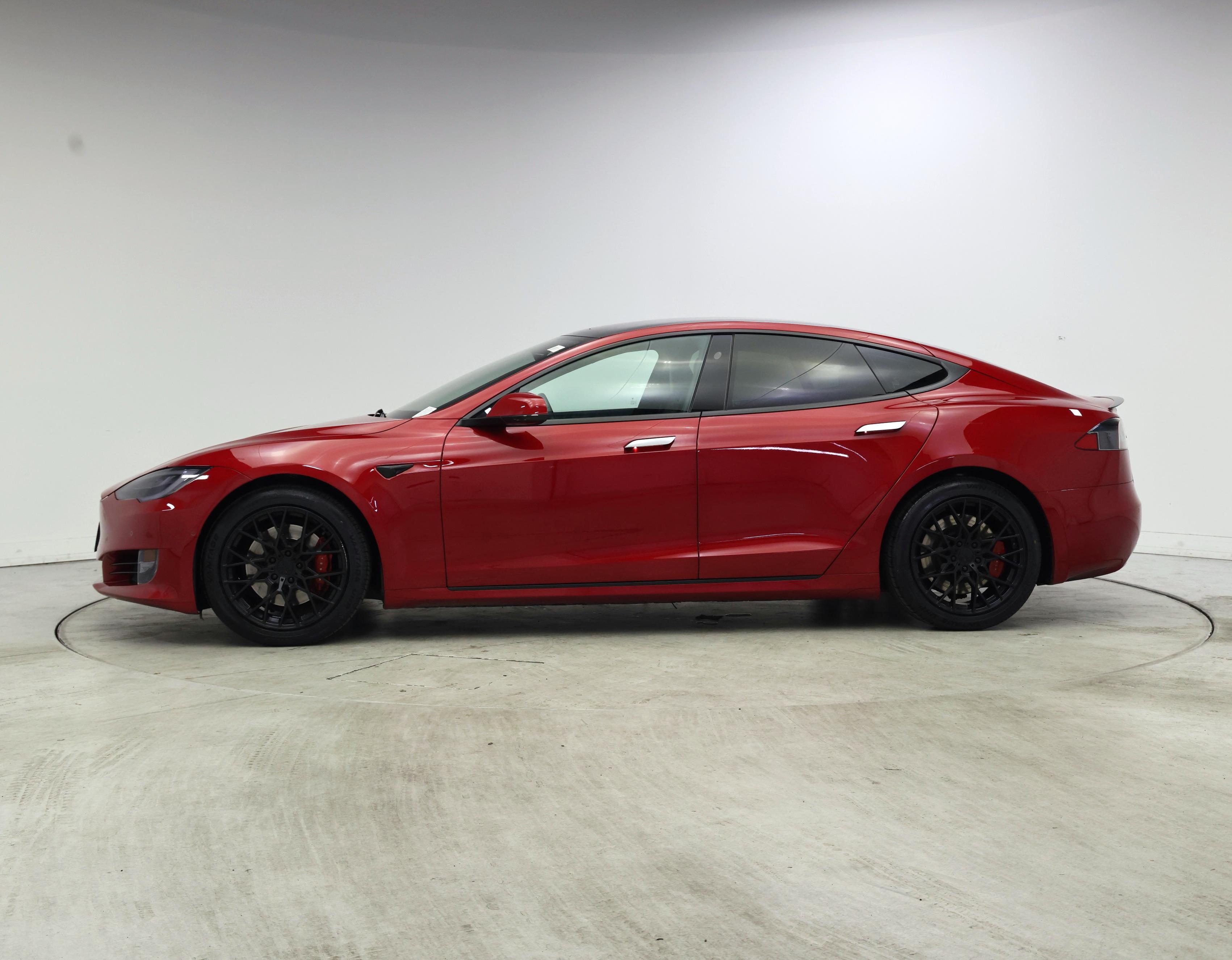 Thumbnail: 2020 Tesla Model S - 3