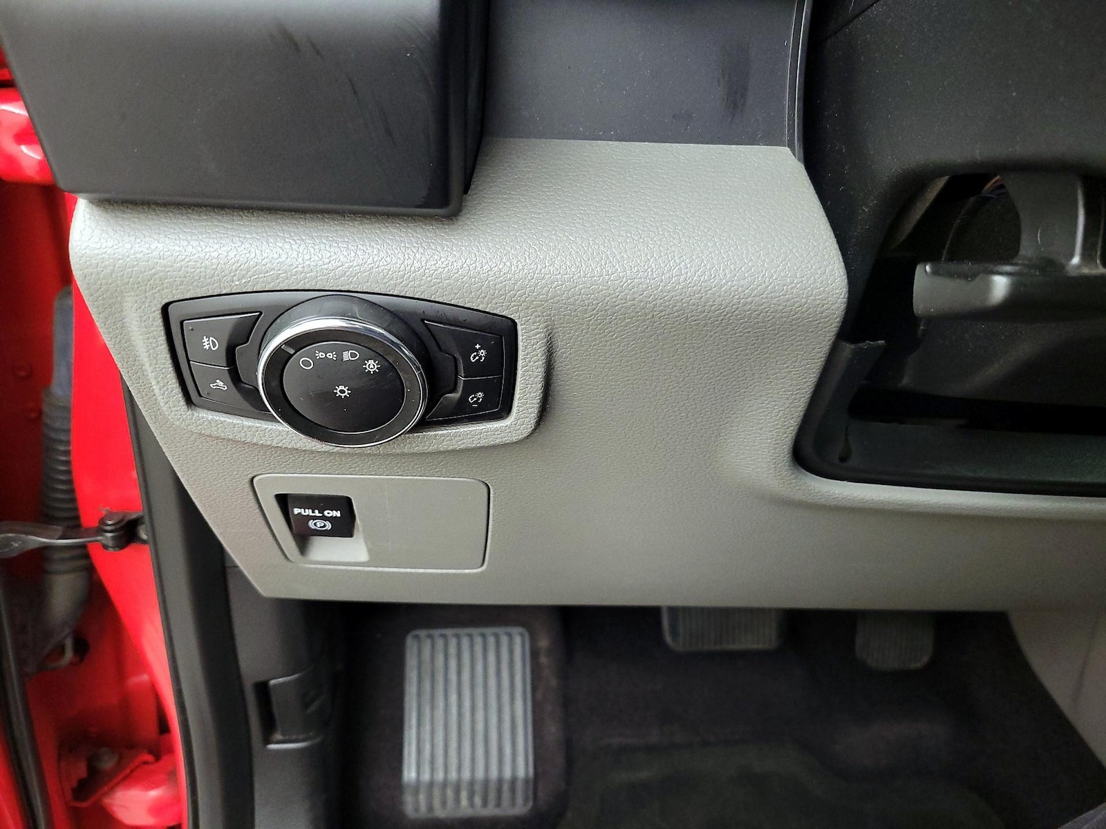 2017 Ford F-150 XL - Photo 14