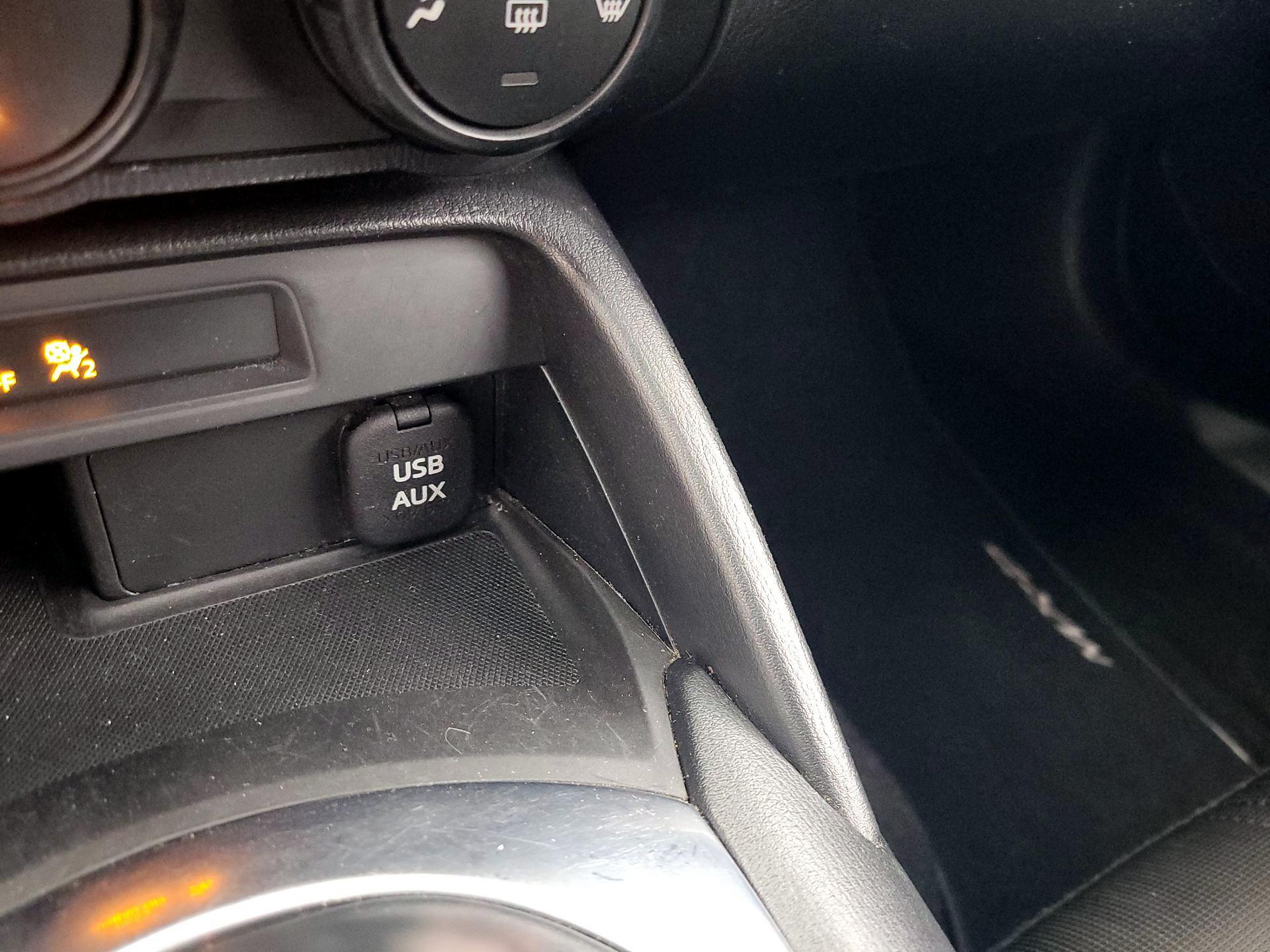 Thumbnail: 2016 Mazda MX-5 Miata - 17