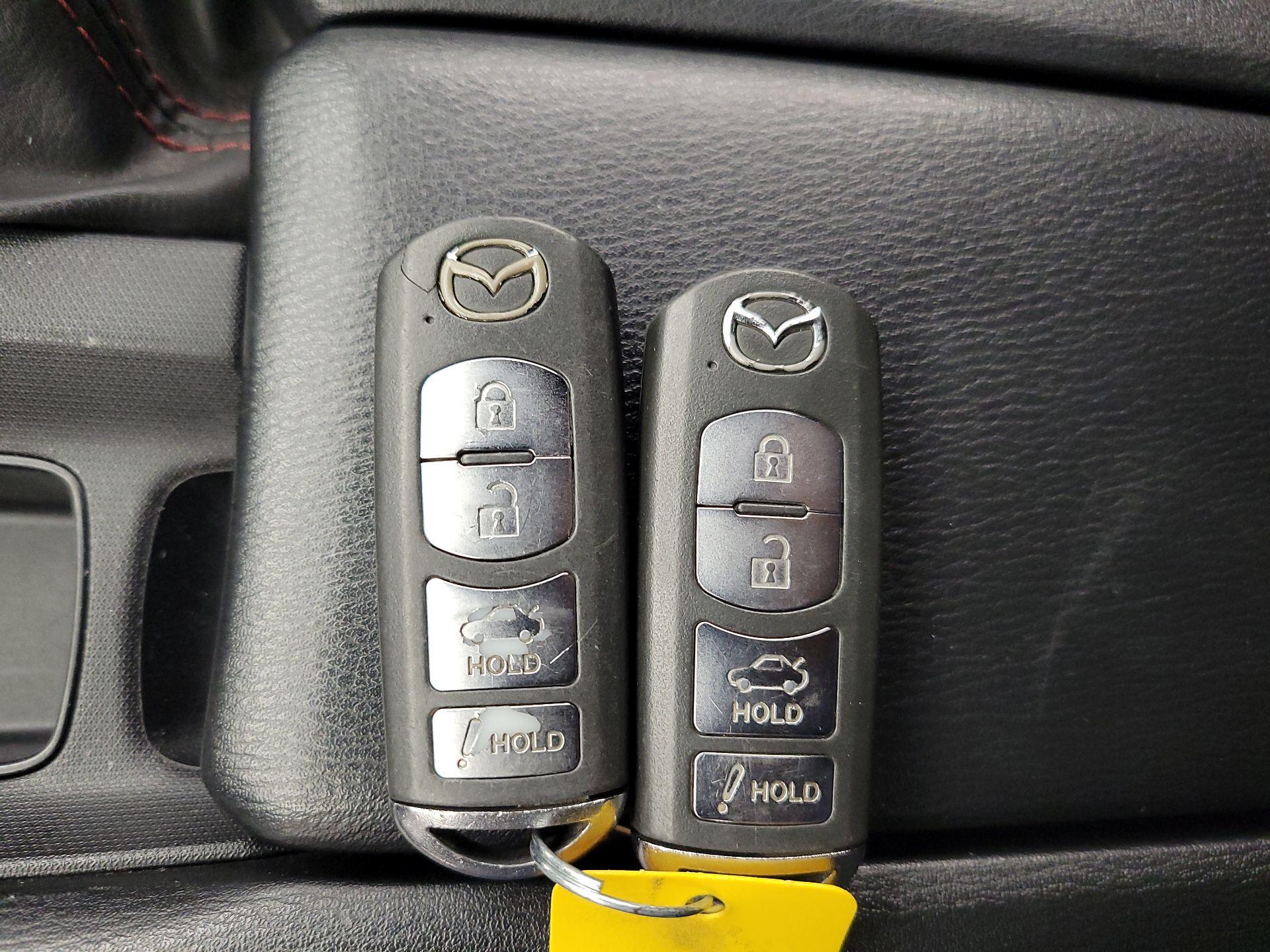 Thumbnail: 2016 Mazda MX-5 Miata - 20