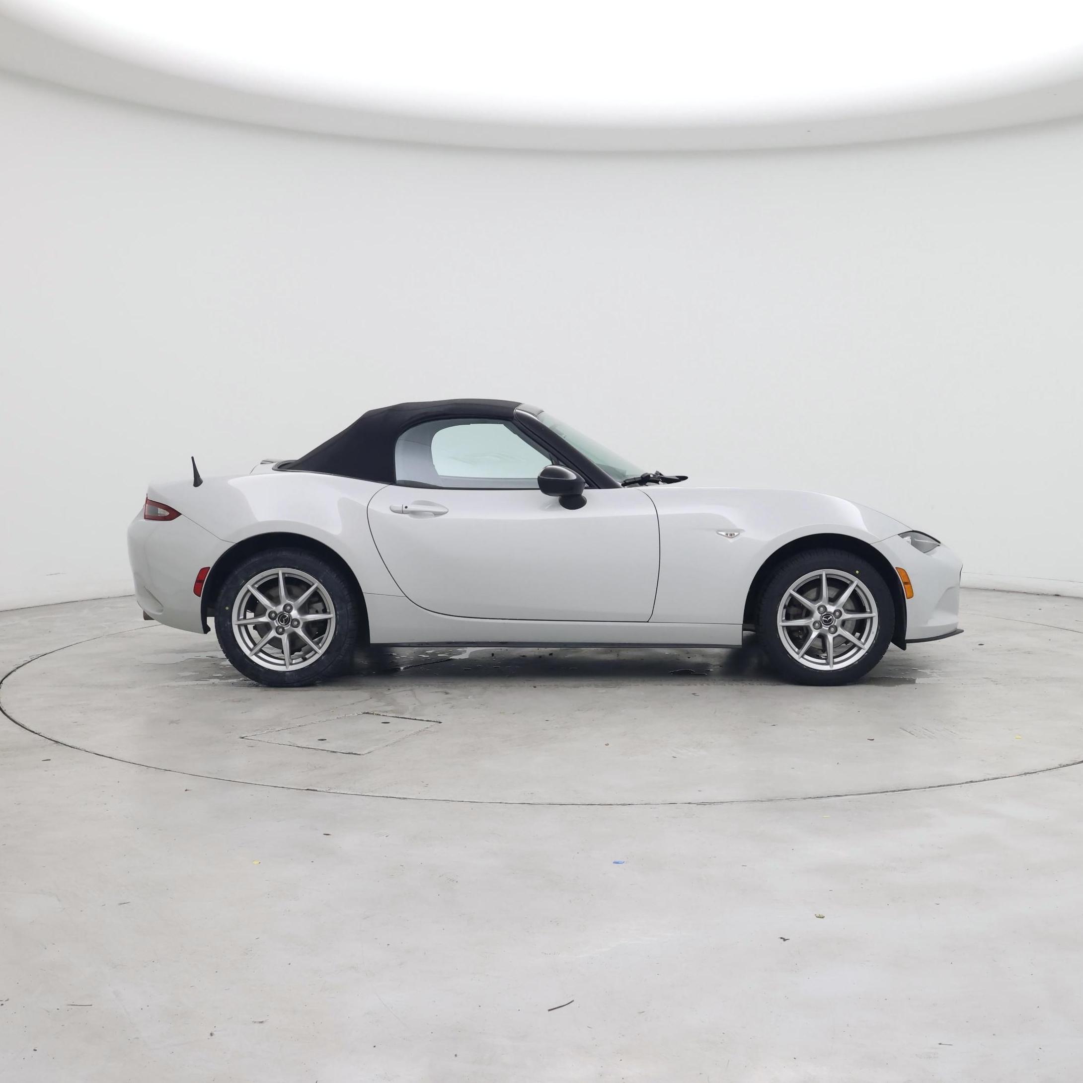 Thumbnail: 2016 Mazda MX-5 Miata - 7