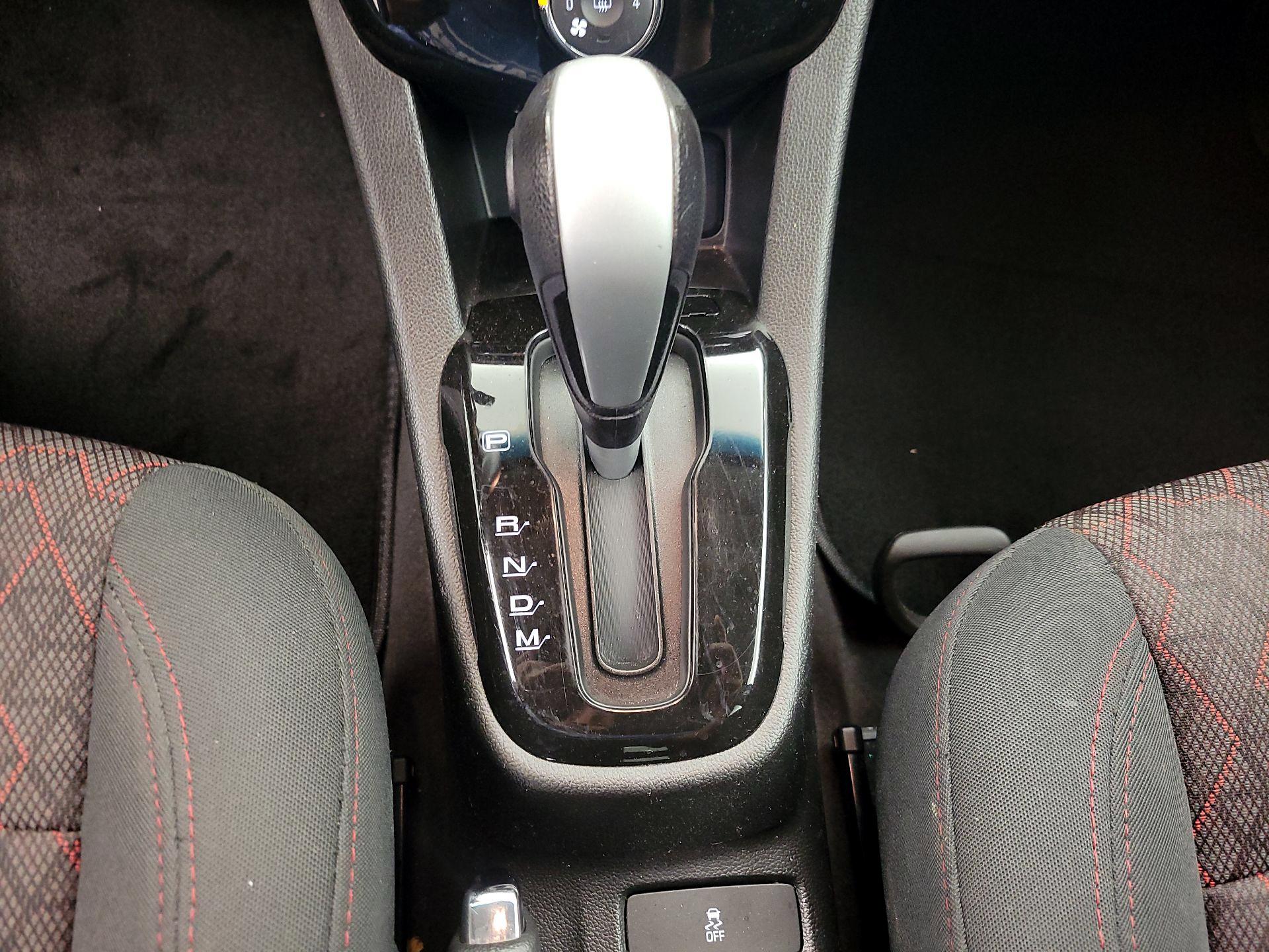 Thumbnail: 2017 Chevrolet Sonic - 16