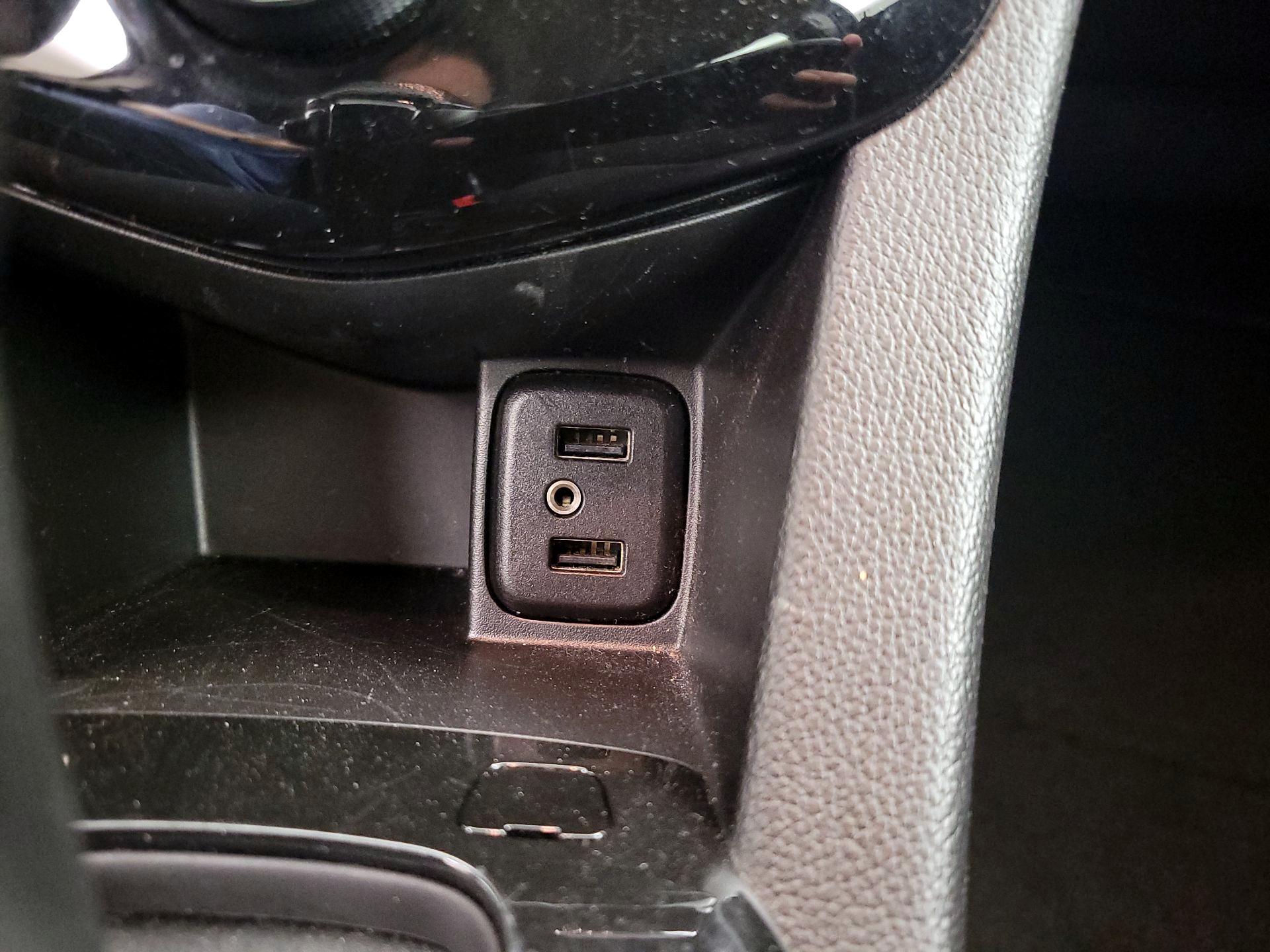 Thumbnail: 2017 Chevrolet Sonic - 17