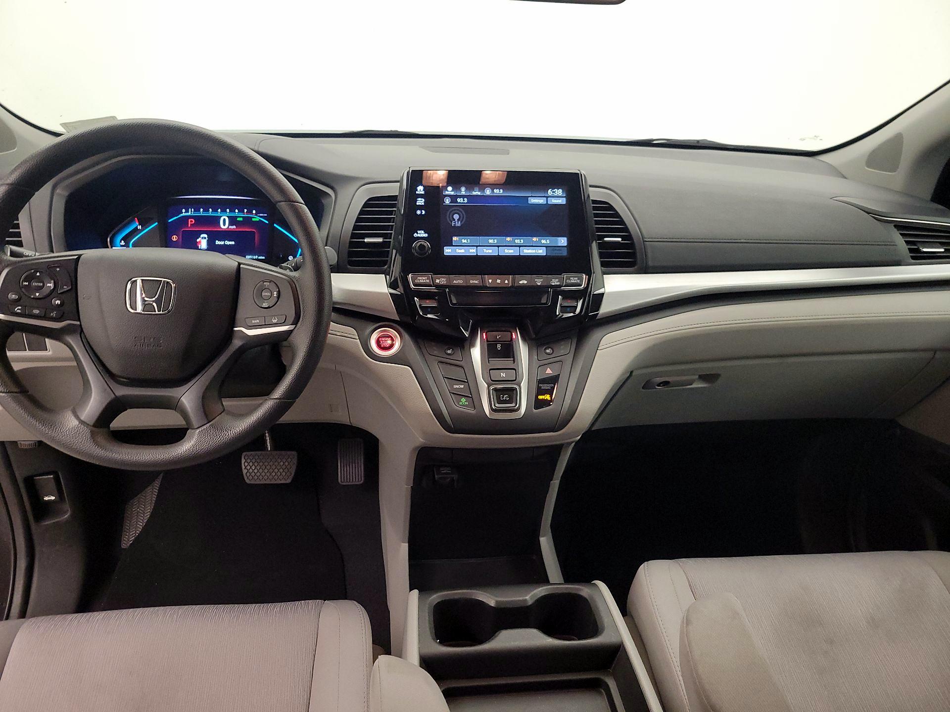 Thumbnail: 2018 Honda Odyssey - 9
