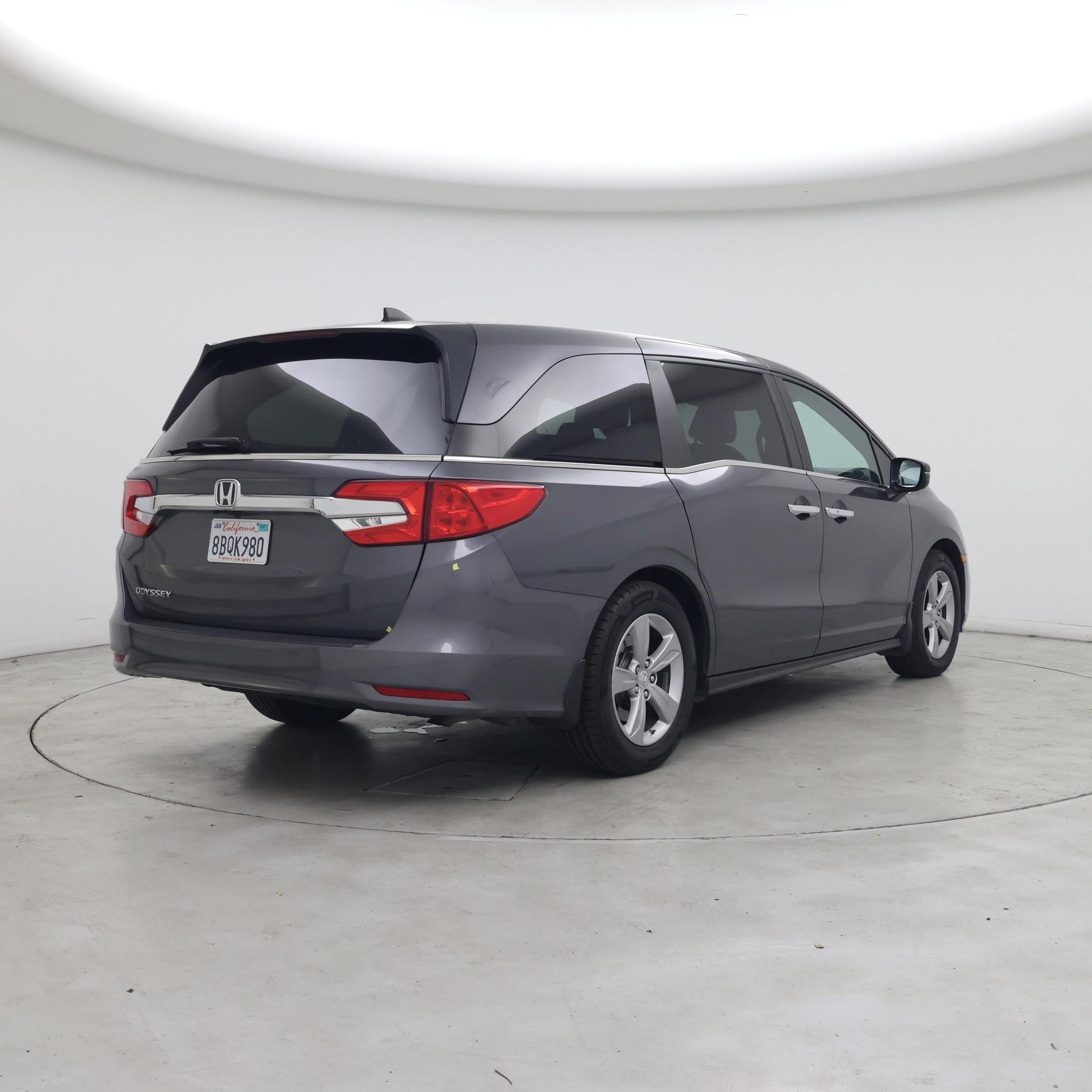 Thumbnail: 2018 Honda Odyssey - 8