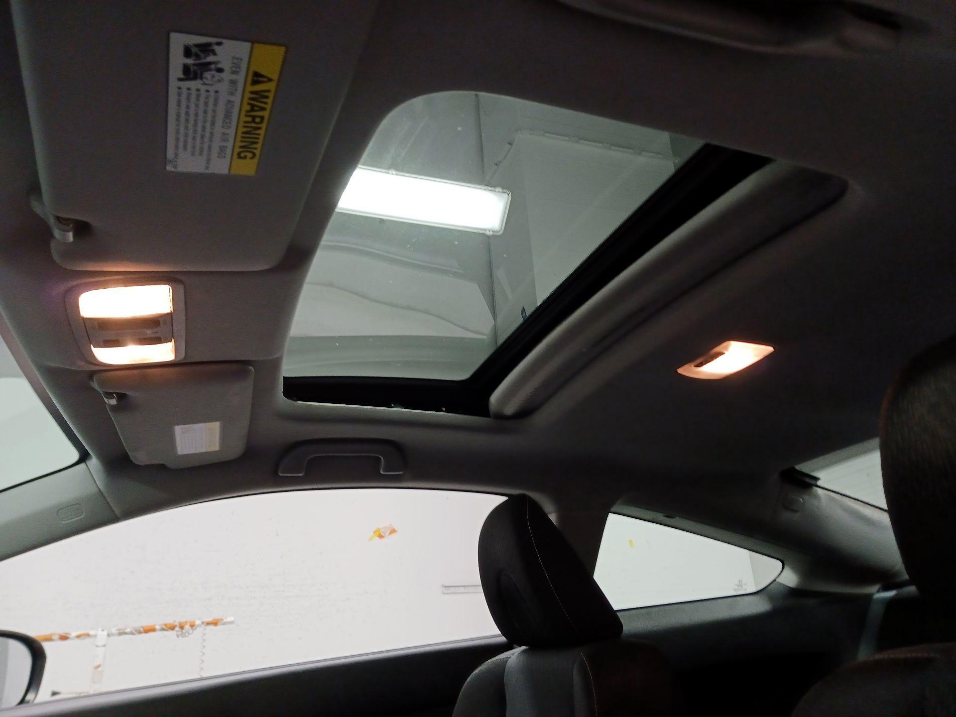 Thumbnail: 2014 Honda Civic - 17