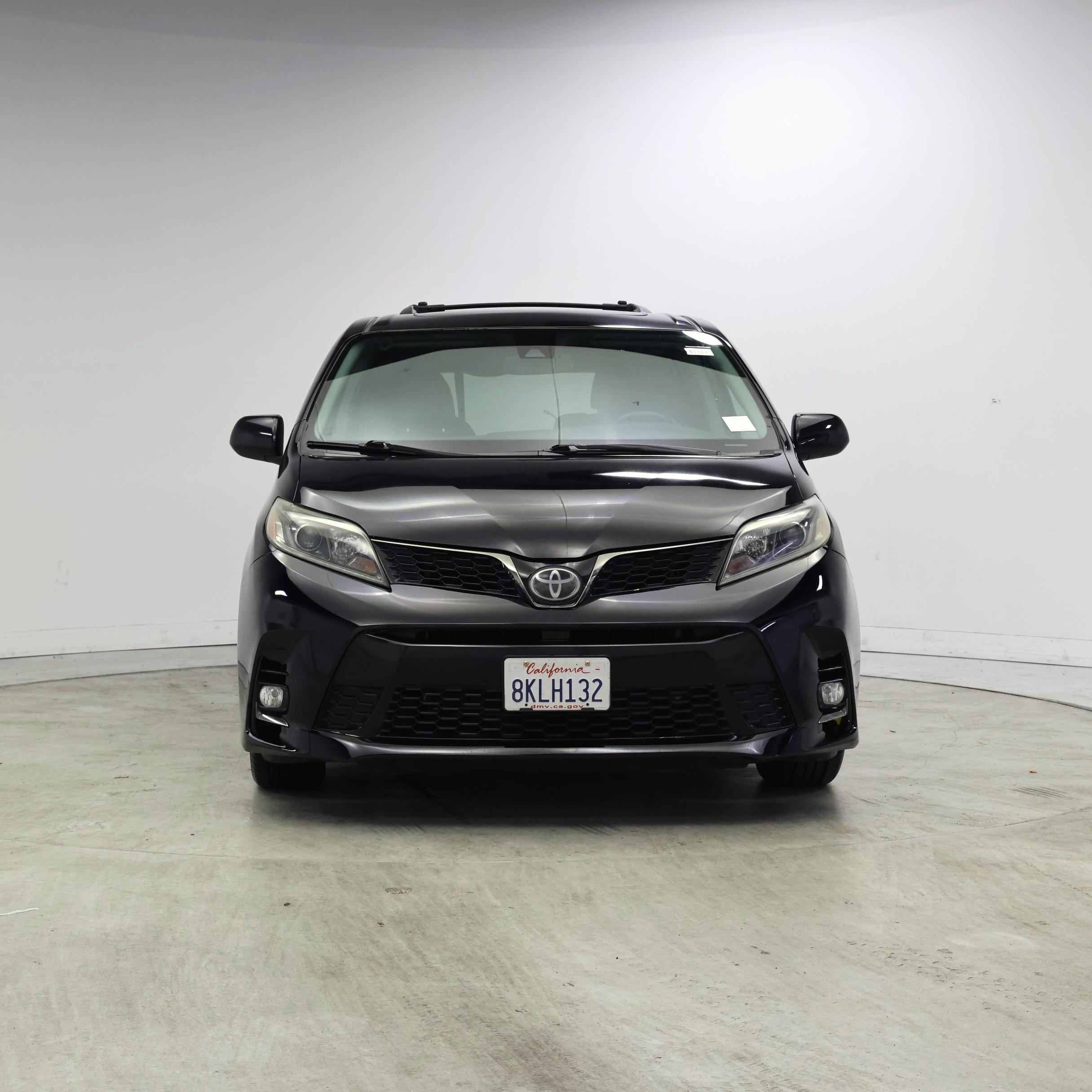 Thumbnail: 2019 Toyota Sienna - 5