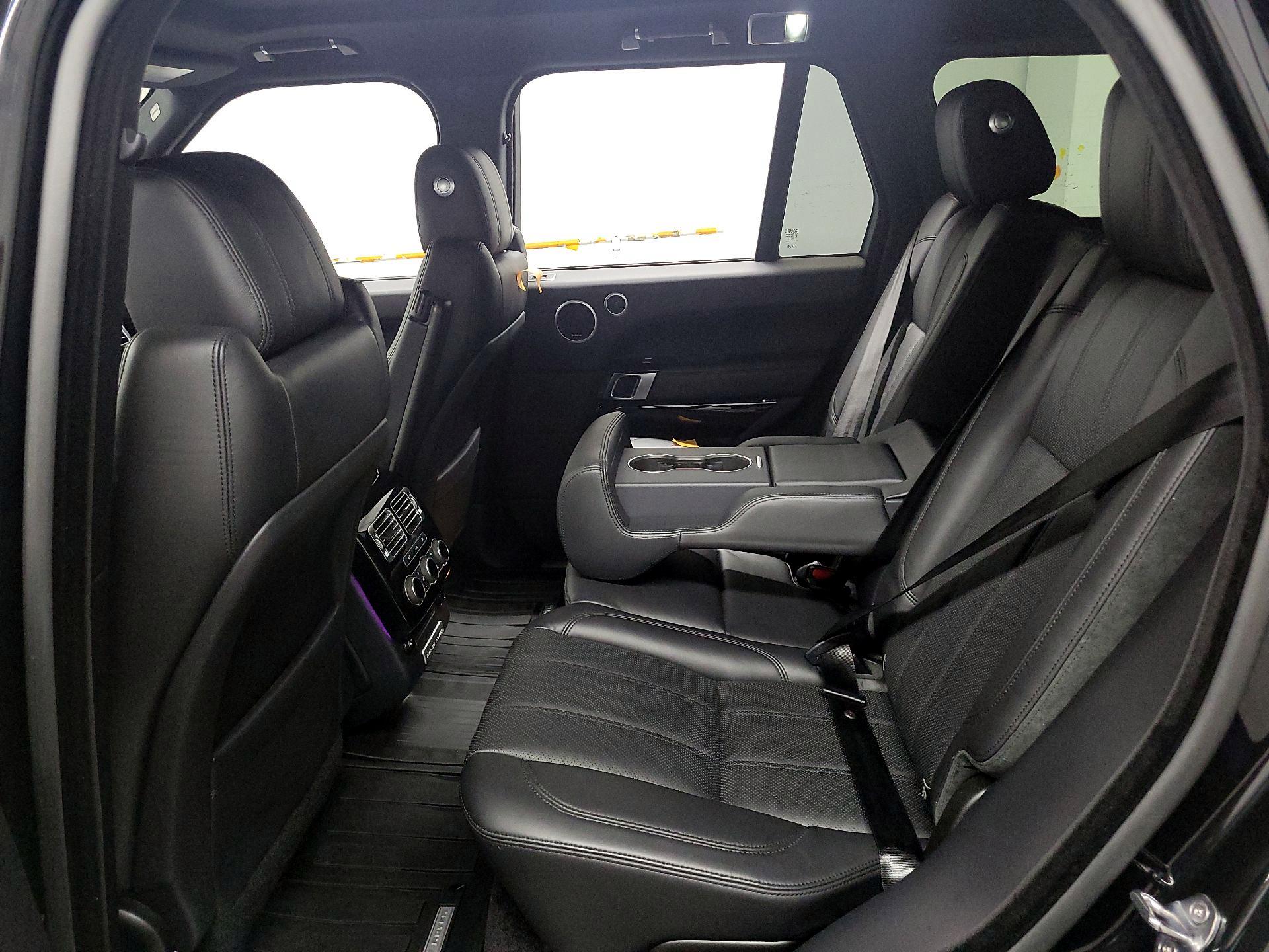 Thumbnail: 2016 Land Rover Range Rover - 16