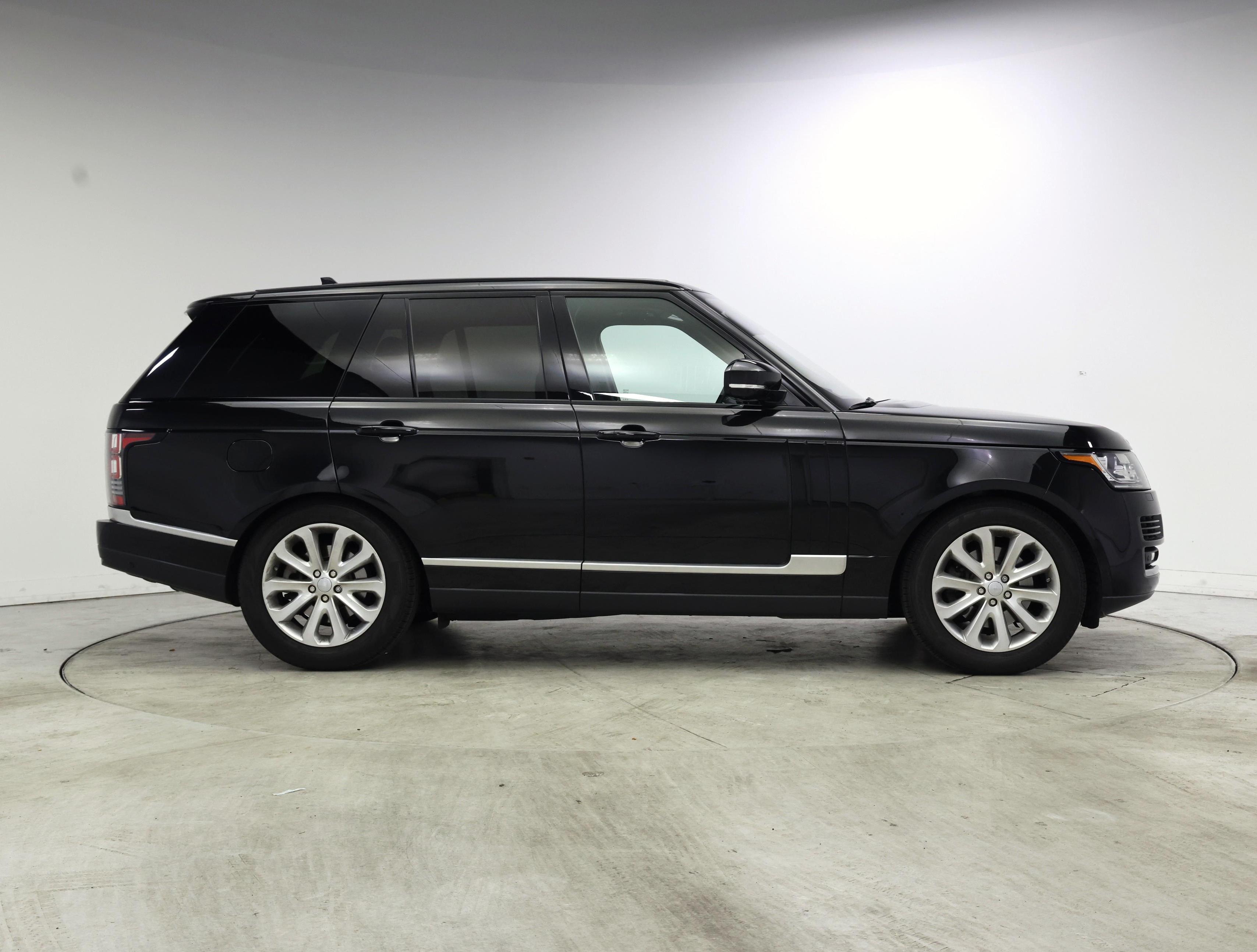 Thumbnail: 2016 Land Rover Range Rover - 7