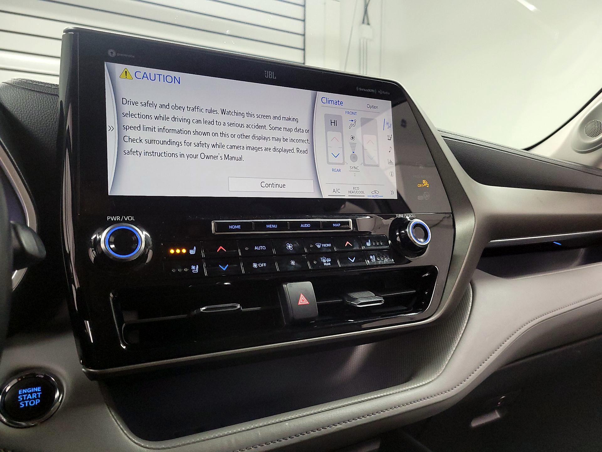 Thumbnail: 2022 Toyota Highlander - 14