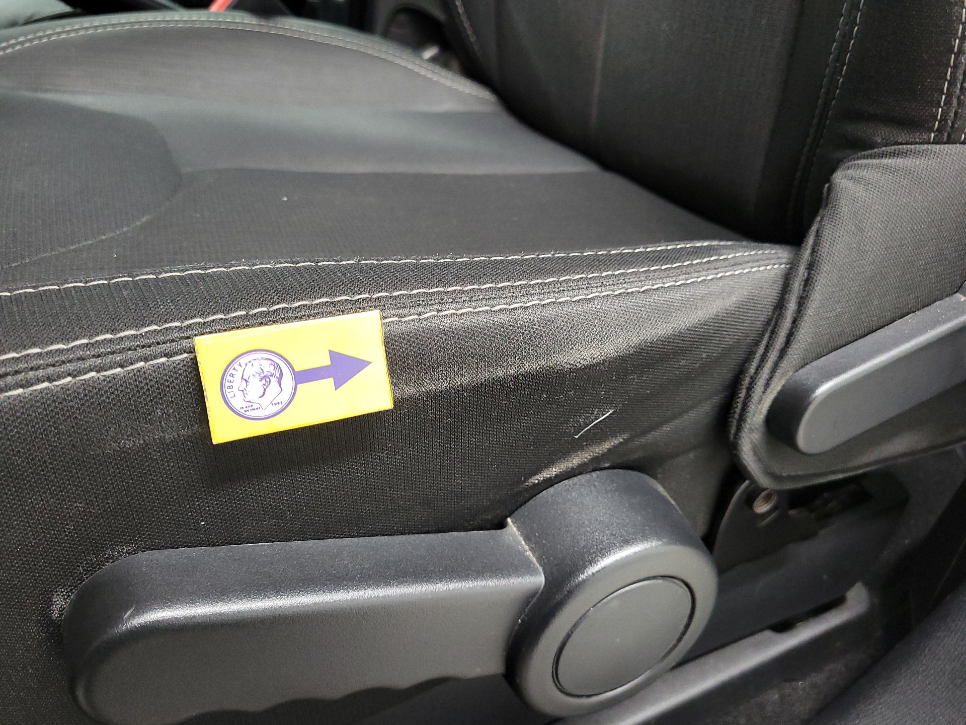 Thumbnail: 2016 Jeep Wrangler - 18