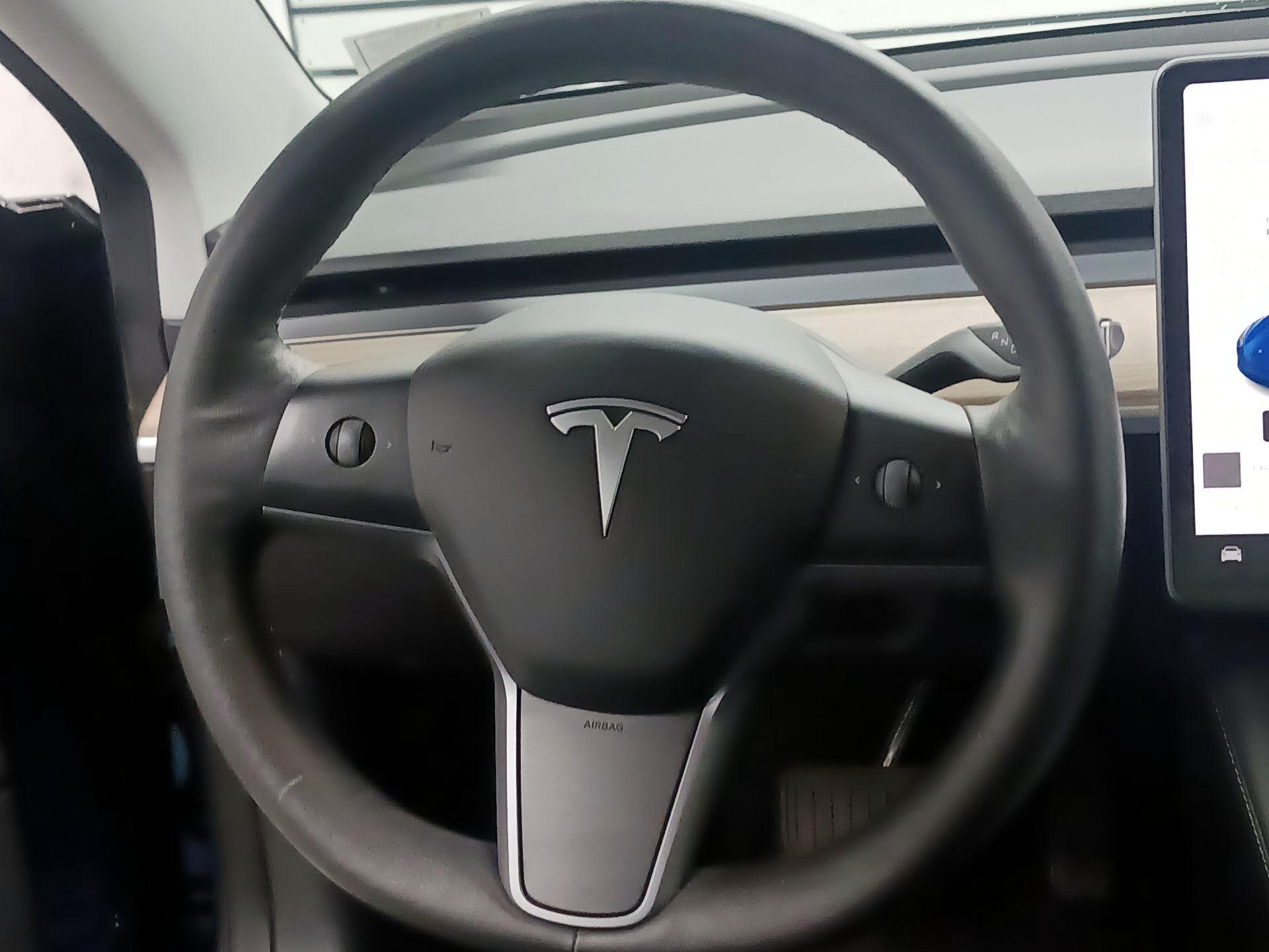 Thumbnail: 2021 Tesla Model 3 - 10