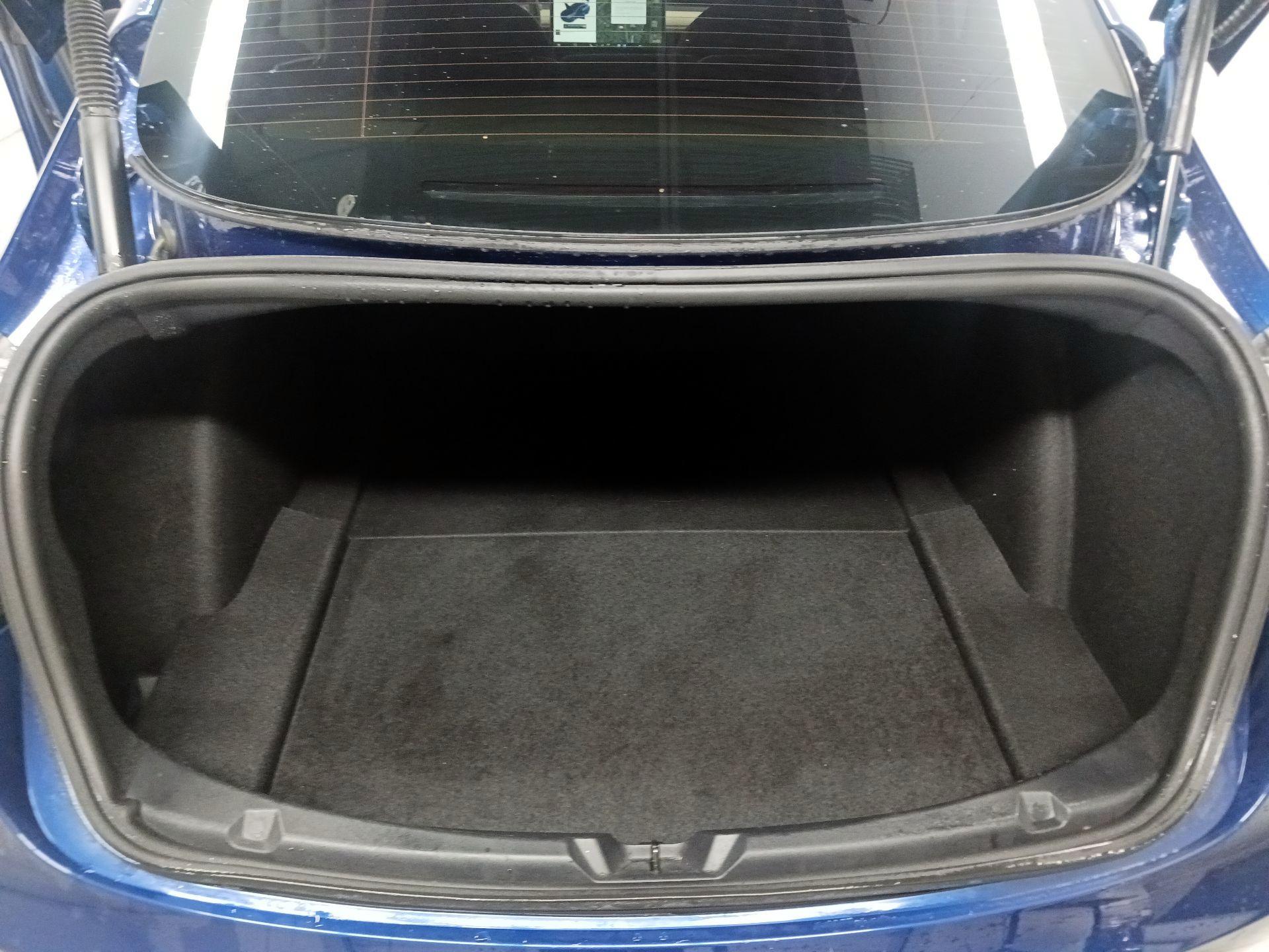 Thumbnail: 2021 Tesla Model 3 - 19