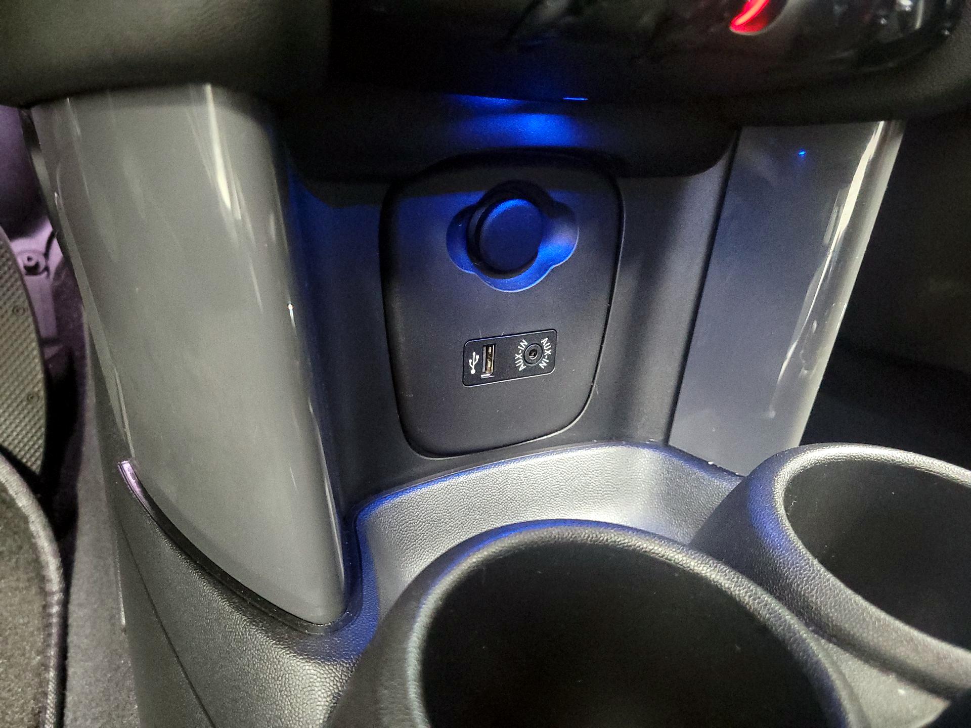 Thumbnail: 2016 MINI Cooper Hardtop - 17