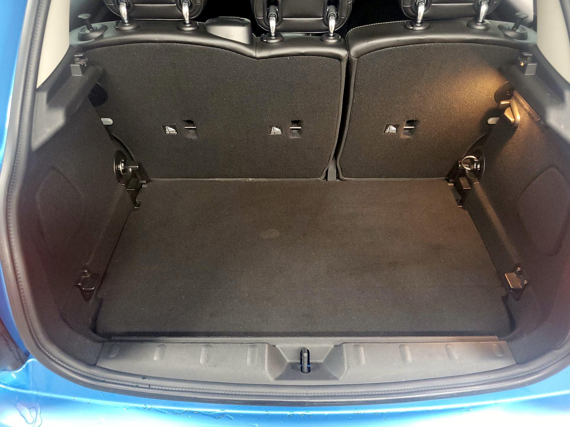 Thumbnail: 2016 MINI Cooper Hardtop - 20