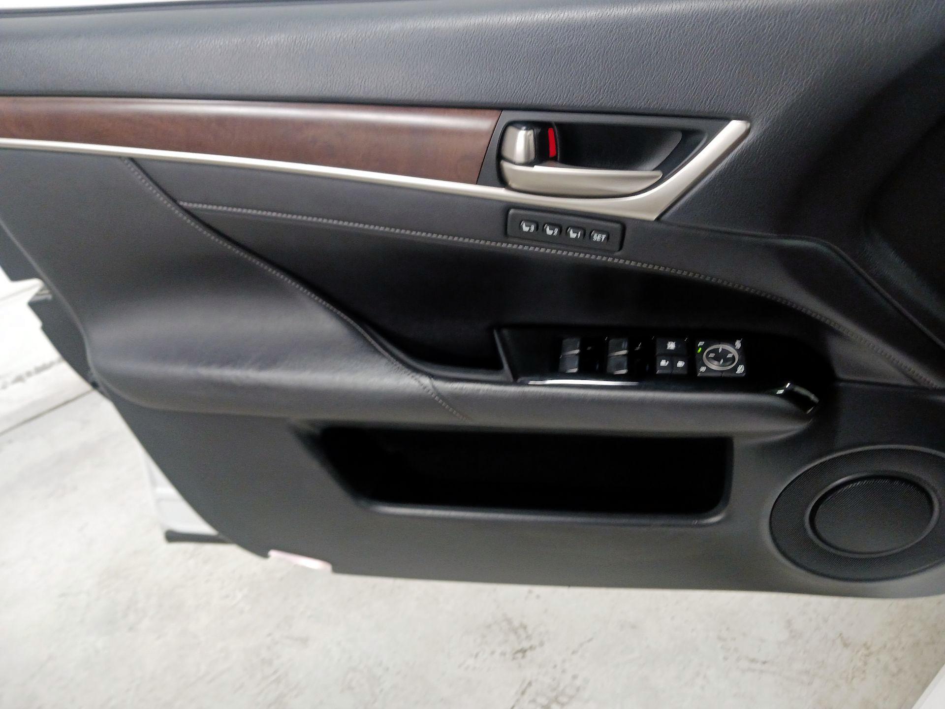 Thumbnail: 2015 Lexus GS - 12