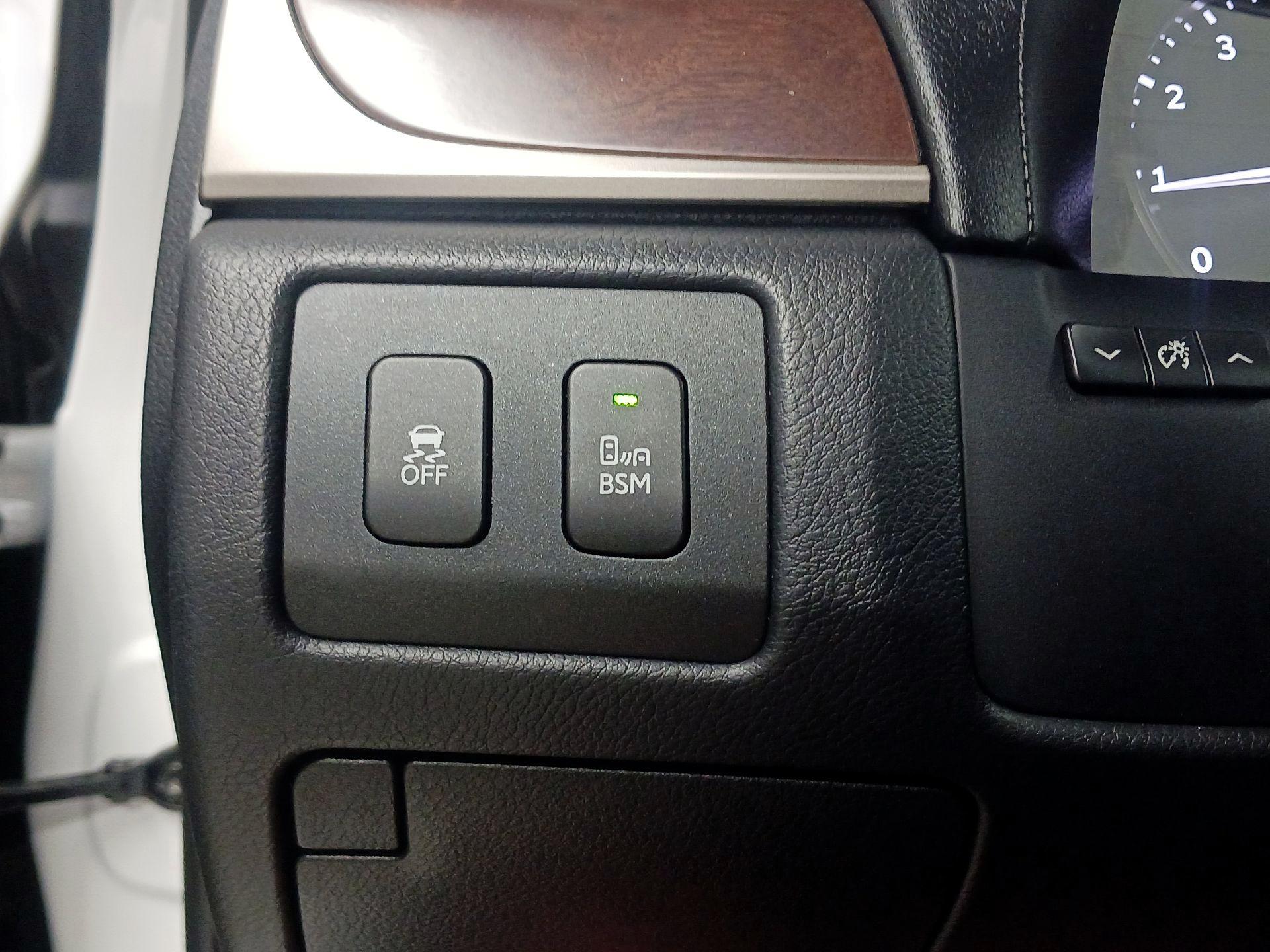 Thumbnail: 2015 Lexus GS - 13