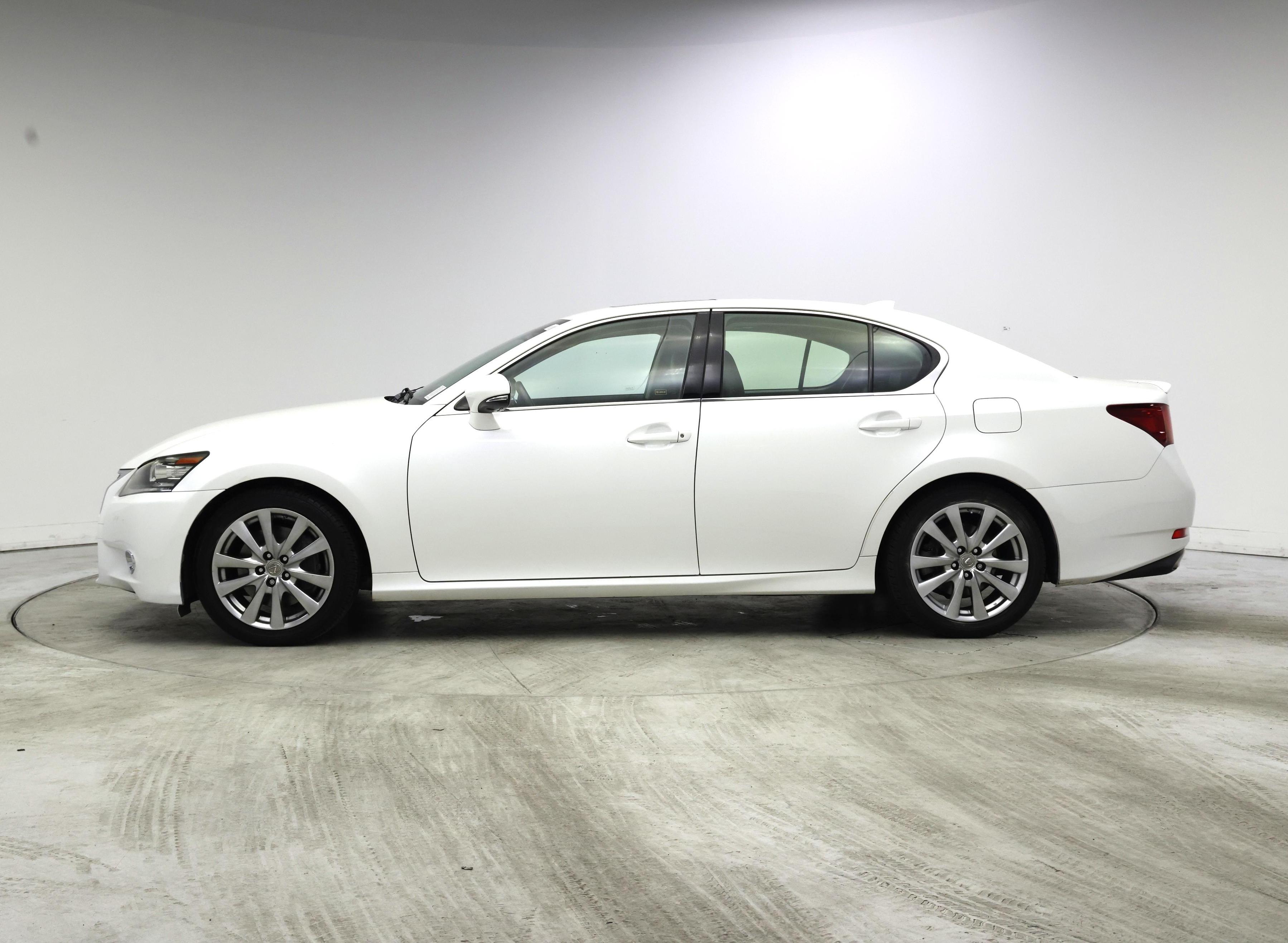 Thumbnail: 2015 Lexus GS - 3