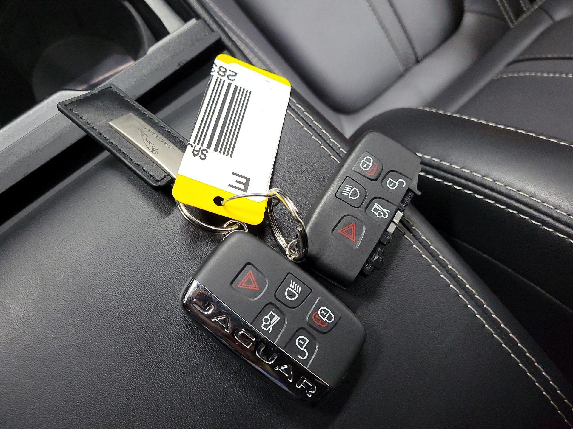 Thumbnail: 2017 Jaguar F-Type - 20