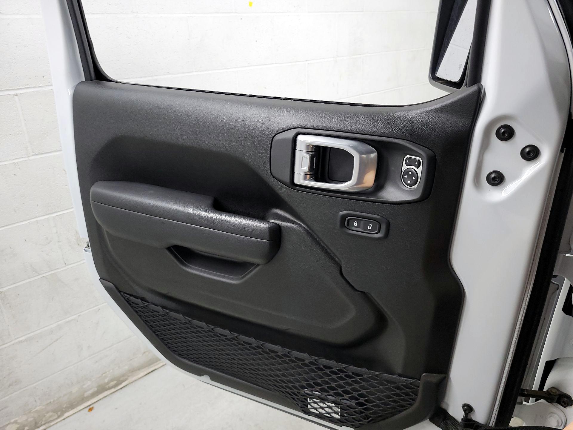 Thumbnail: 2024 Jeep Gladiator - 12