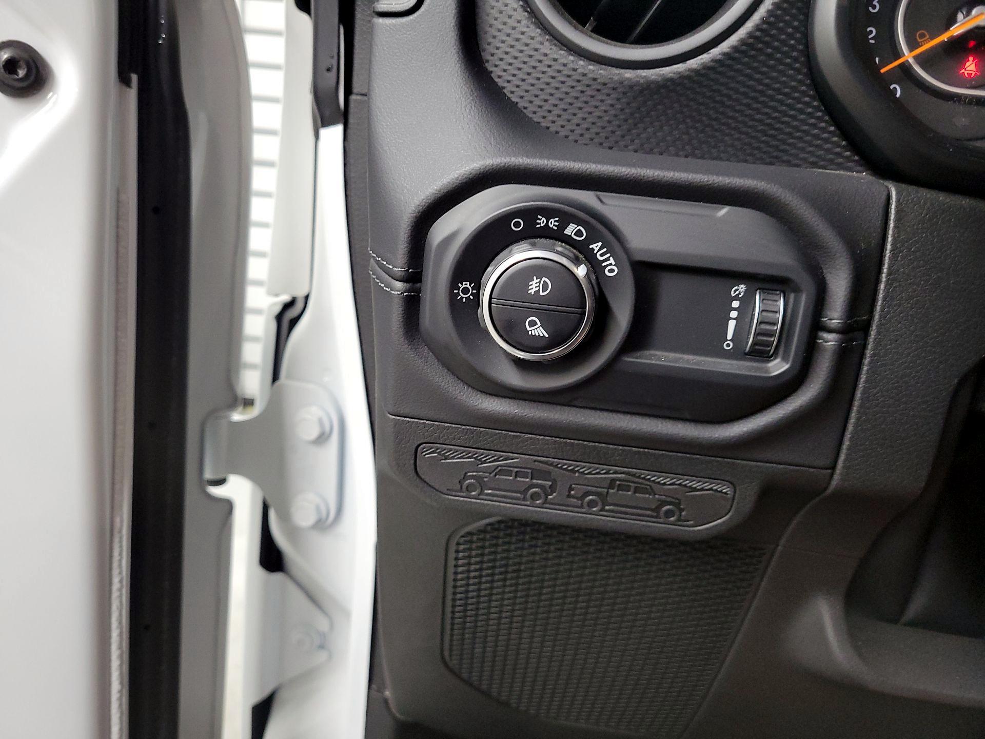 Thumbnail: 2024 Jeep Gladiator - 13