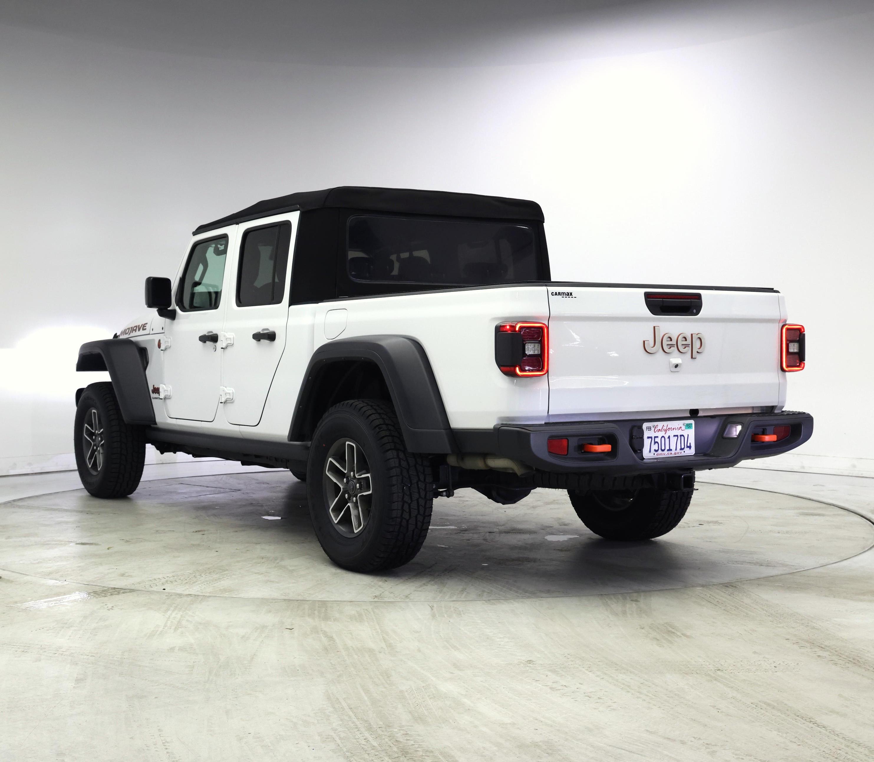 Thumbnail: 2024 Jeep Gladiator - 2