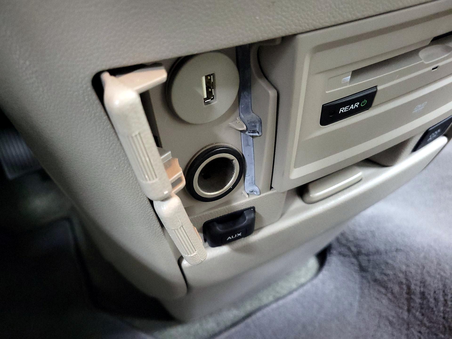 Thumbnail: 2014 Honda Odyssey - 18