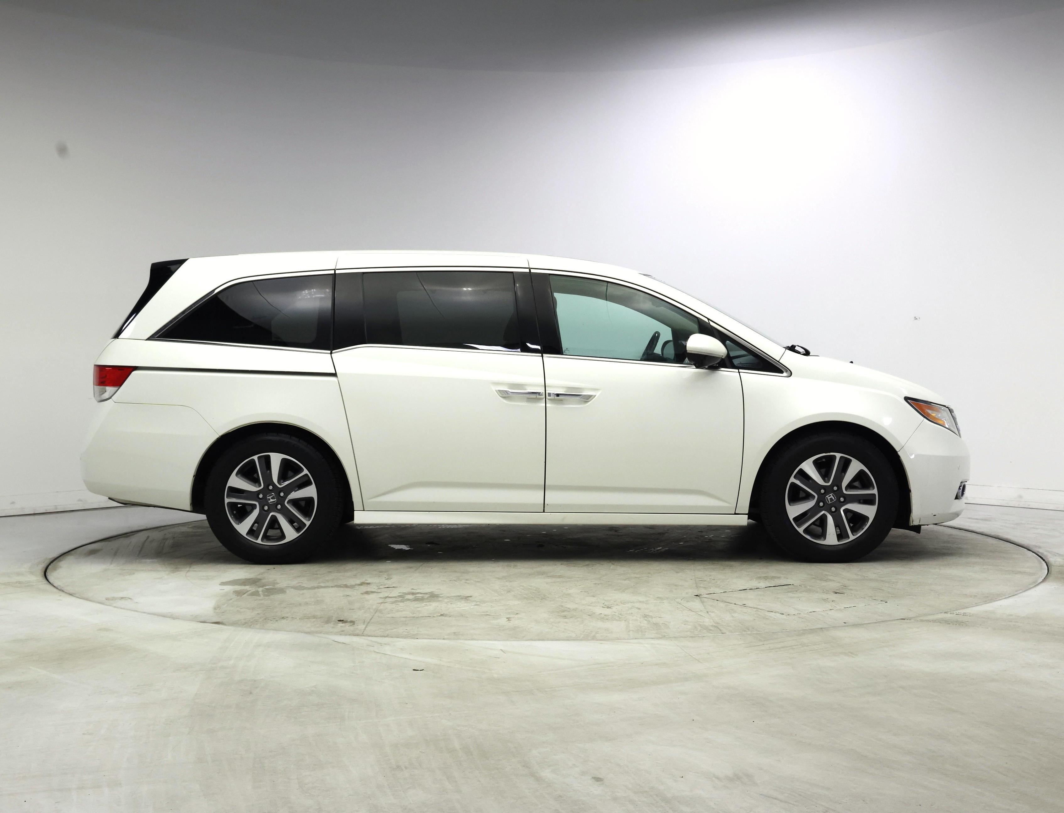 Thumbnail: 2014 Honda Odyssey - 7