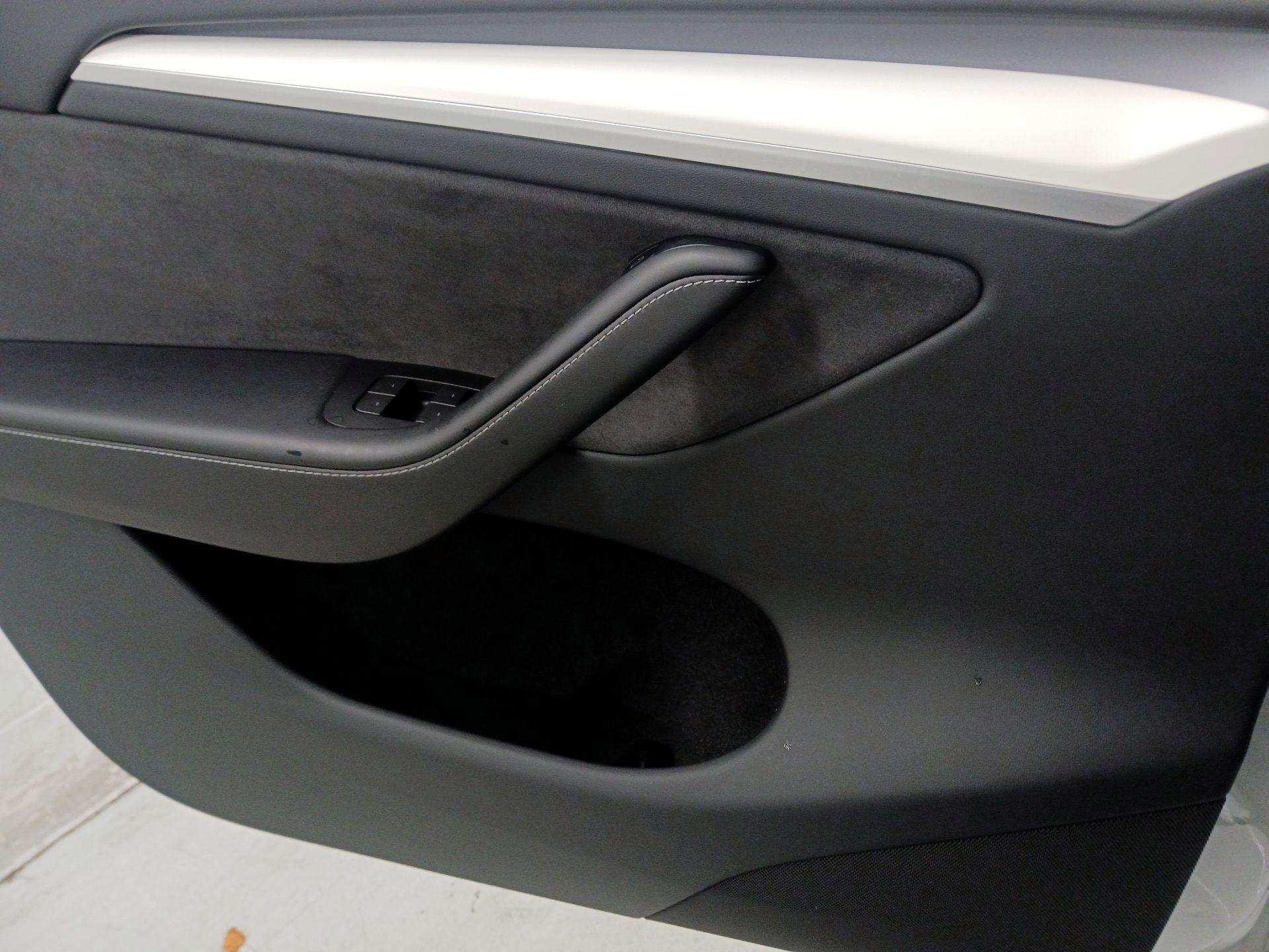 Thumbnail: 2023 Tesla Model Y - 12