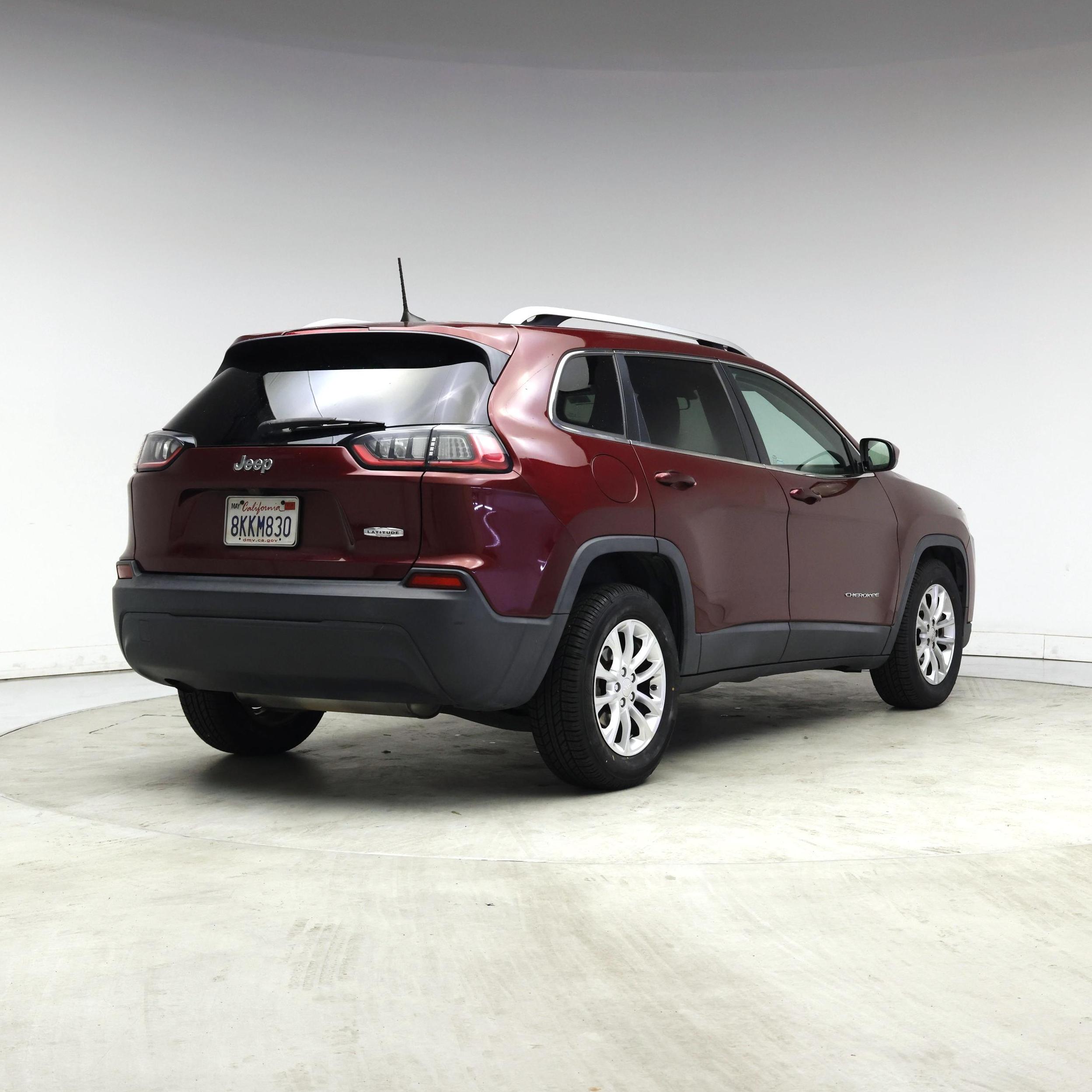 Thumbnail: 2019 Jeep Cherokee - 8